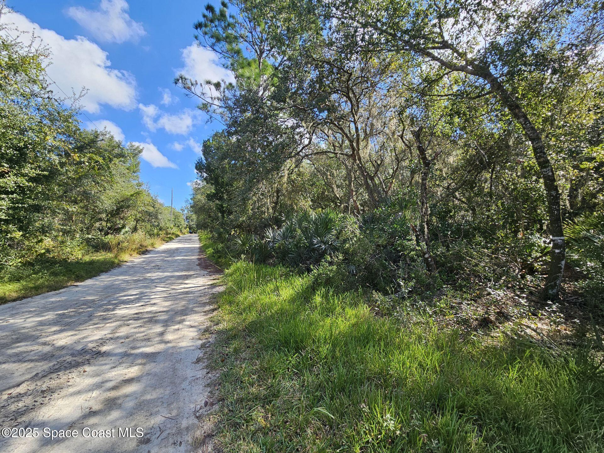 4600 N Beacon Light Road N Property Photo 8