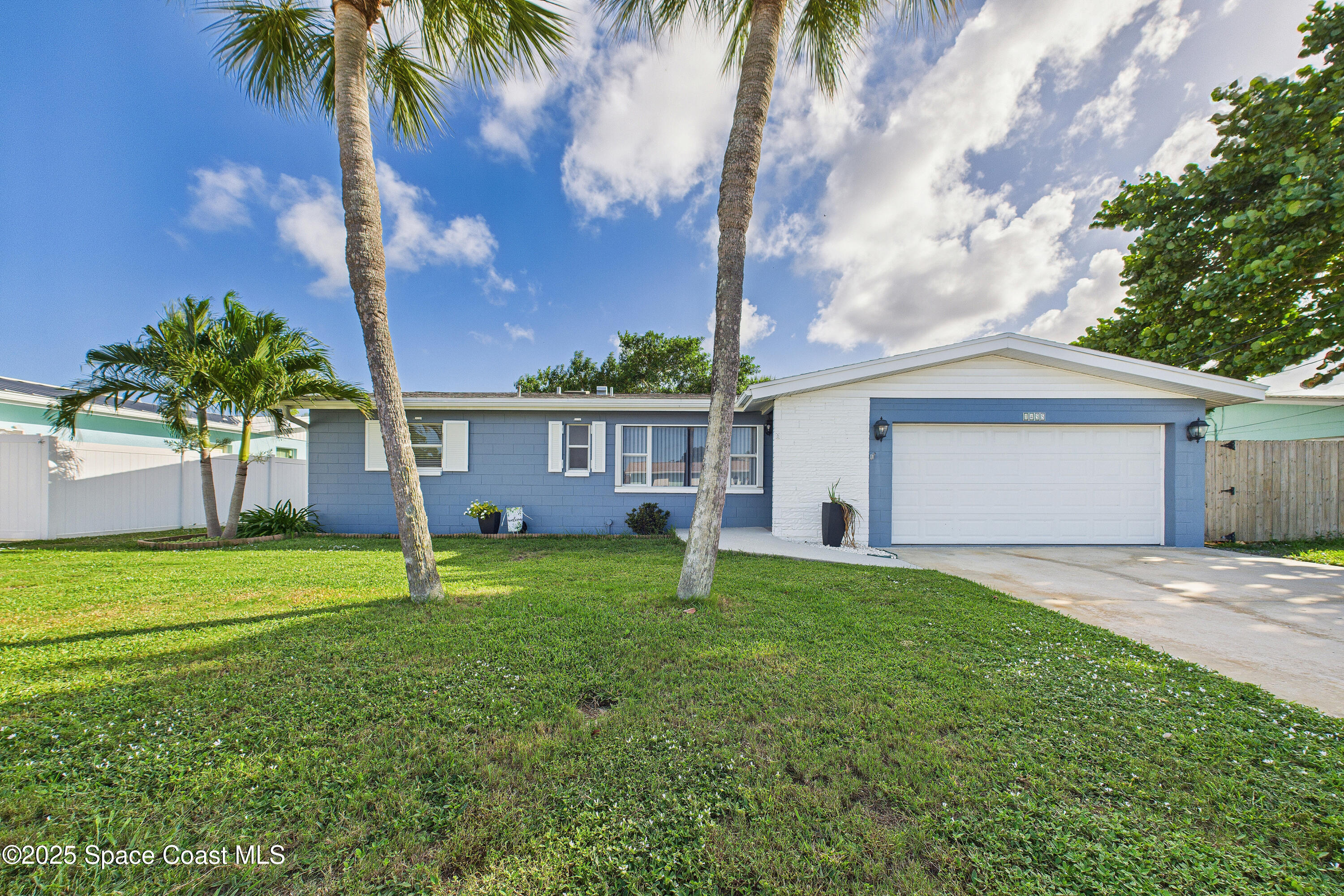 1455 Hannah Drive Property Photo 2
