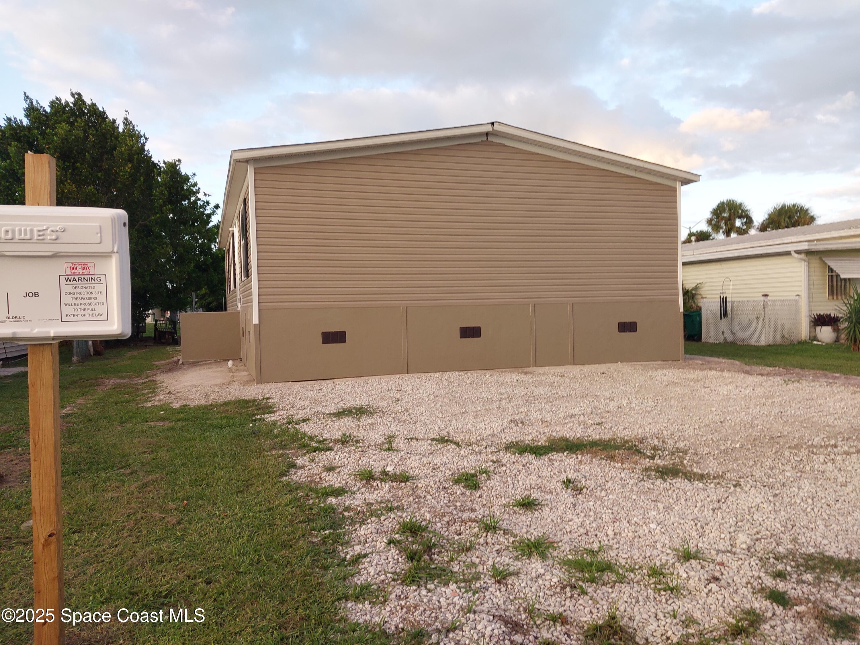 2534 Amberly Road Ne Property Photo 1