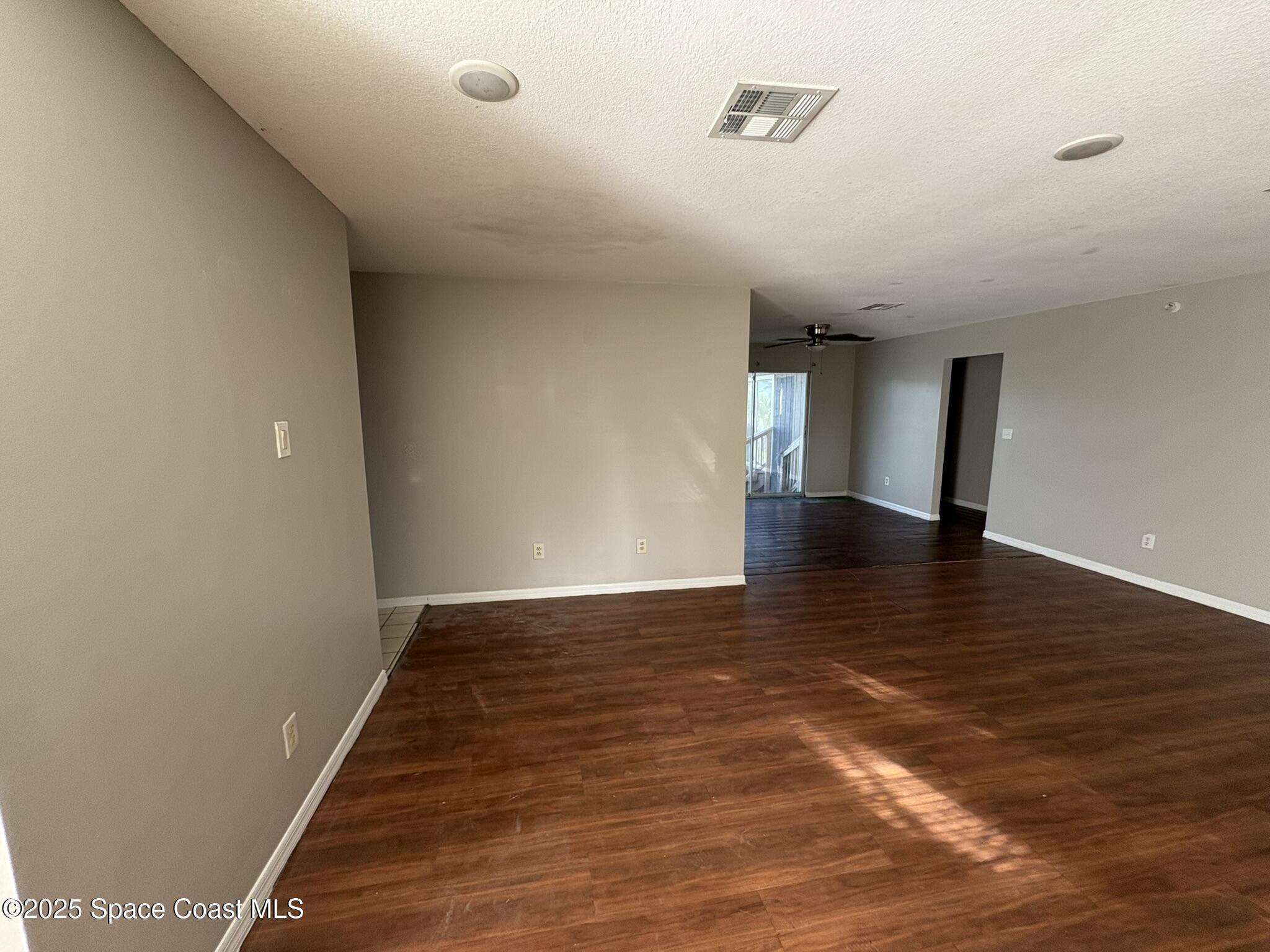 728 44th Ave Avenue E Property Photo 5