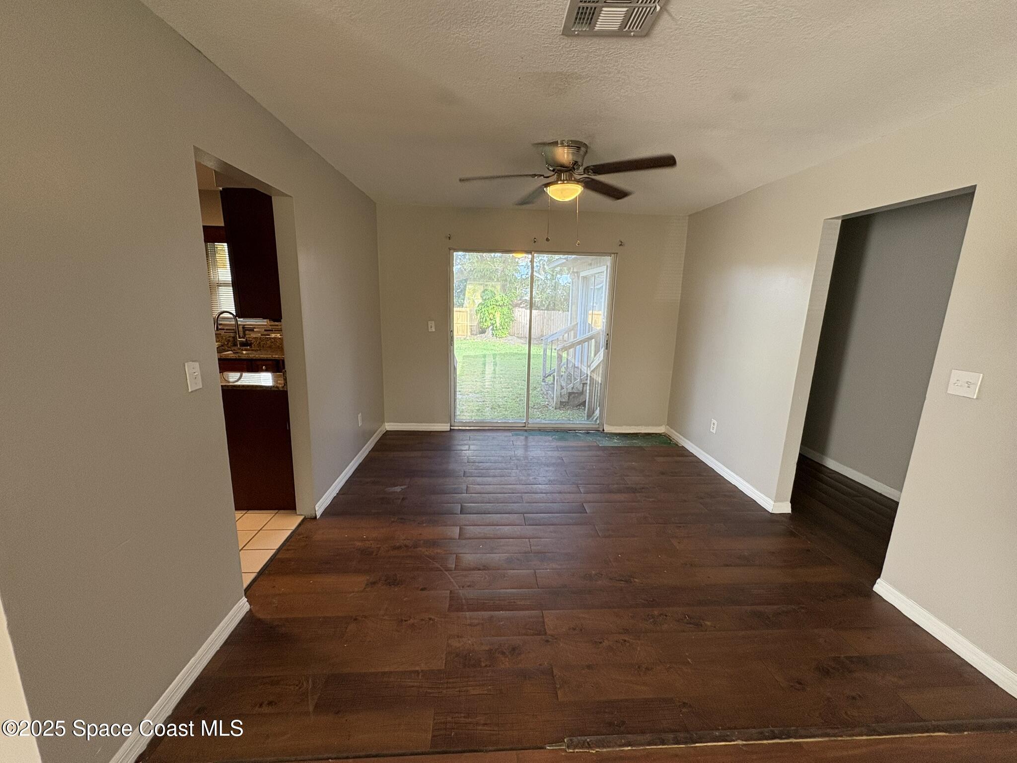 728 44th Ave Avenue E Property Photo 8