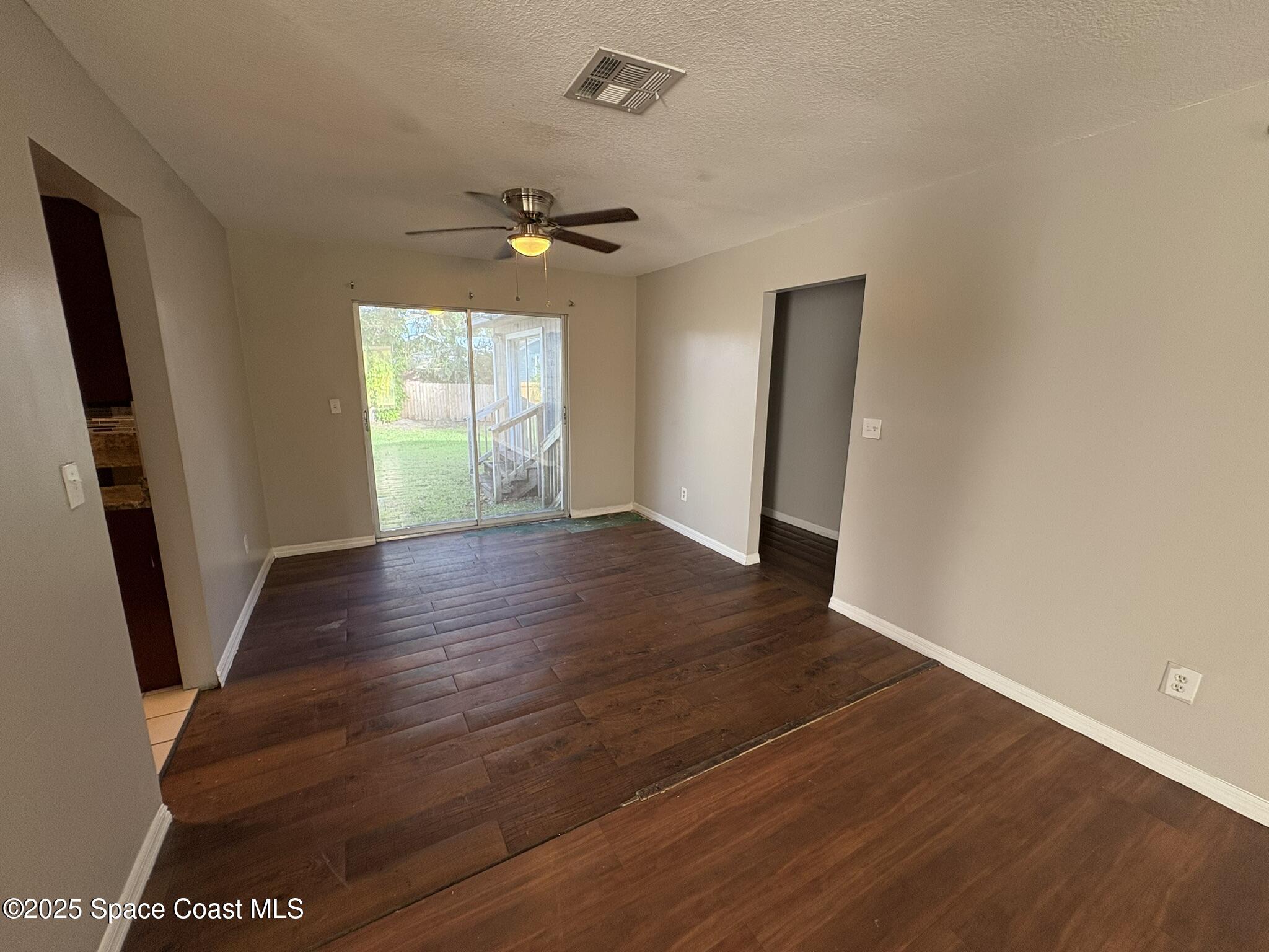 728 44th Ave Avenue E Property Photo 9