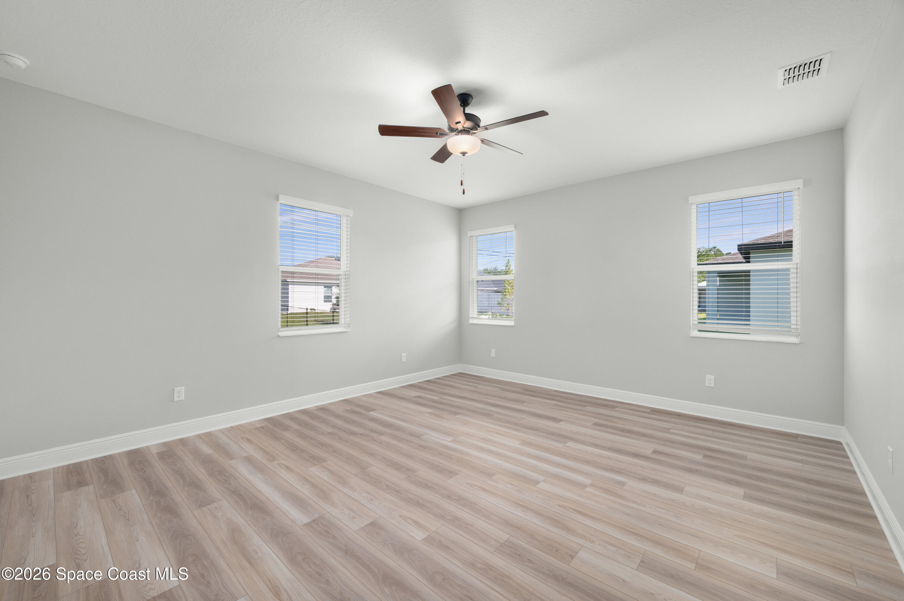 1698 Waldo Street Se Property Photo 11