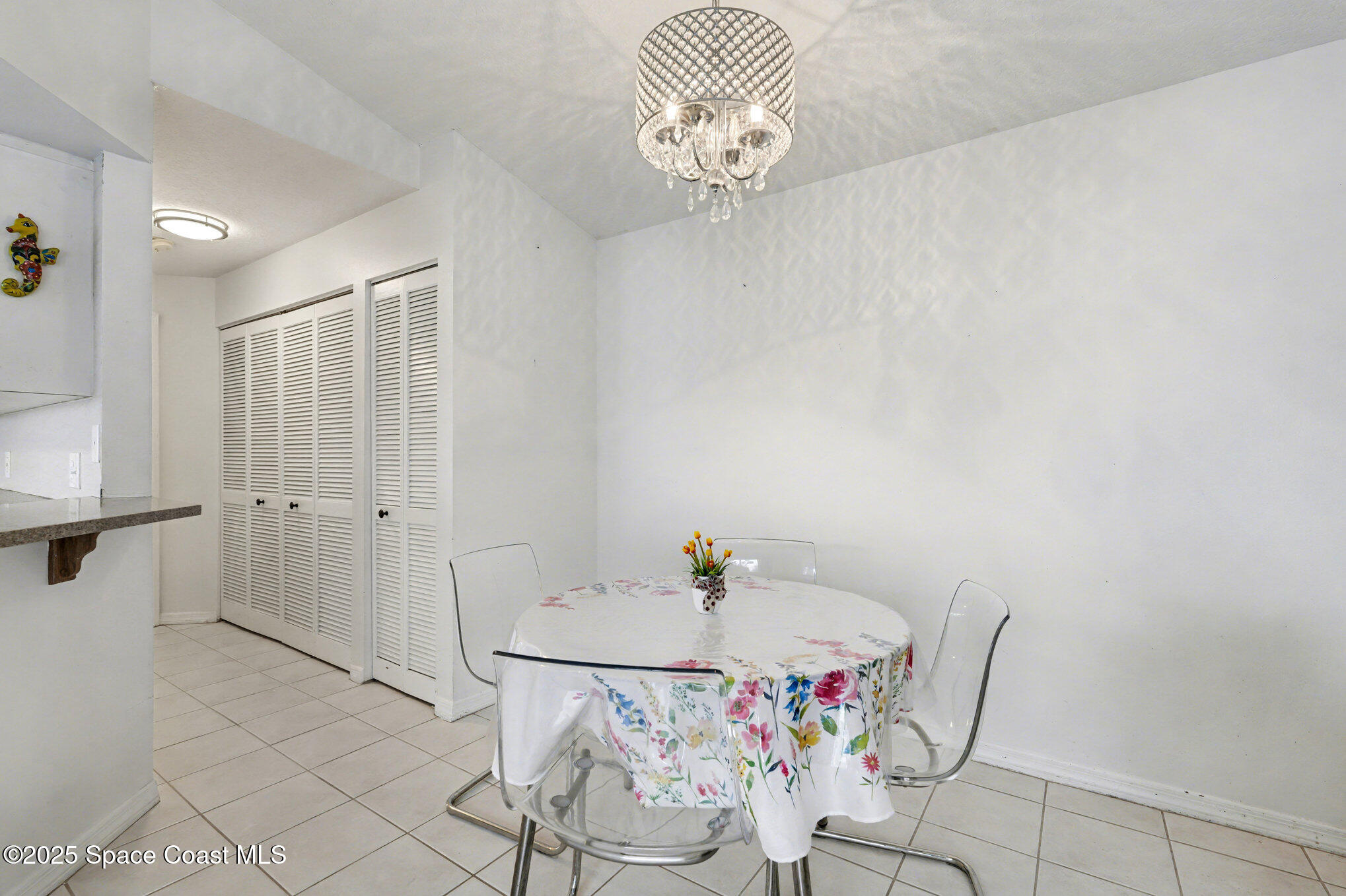 904 Maplewood Court Property Photo 11