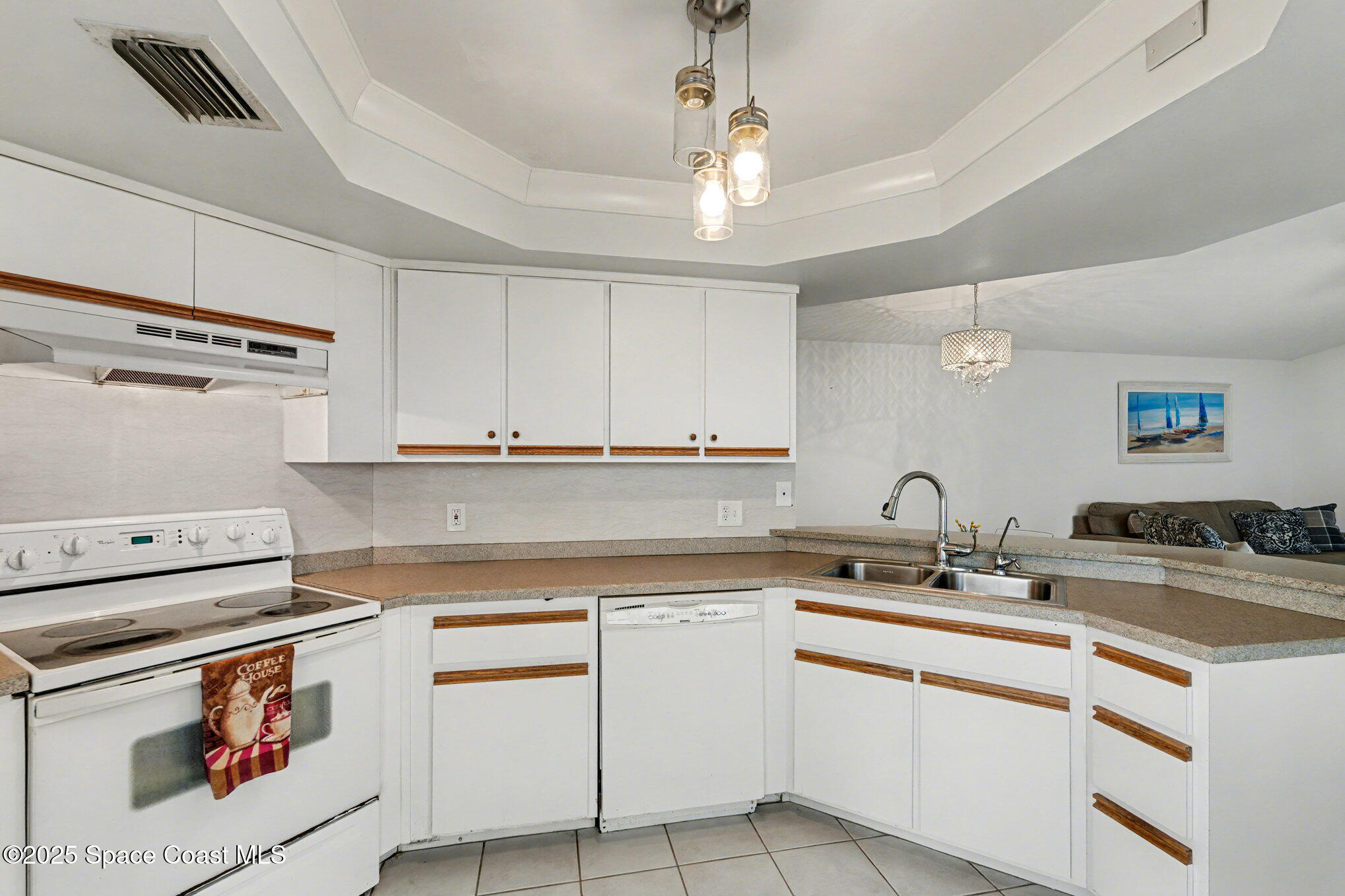 904 Maplewood Court Property Photo 13