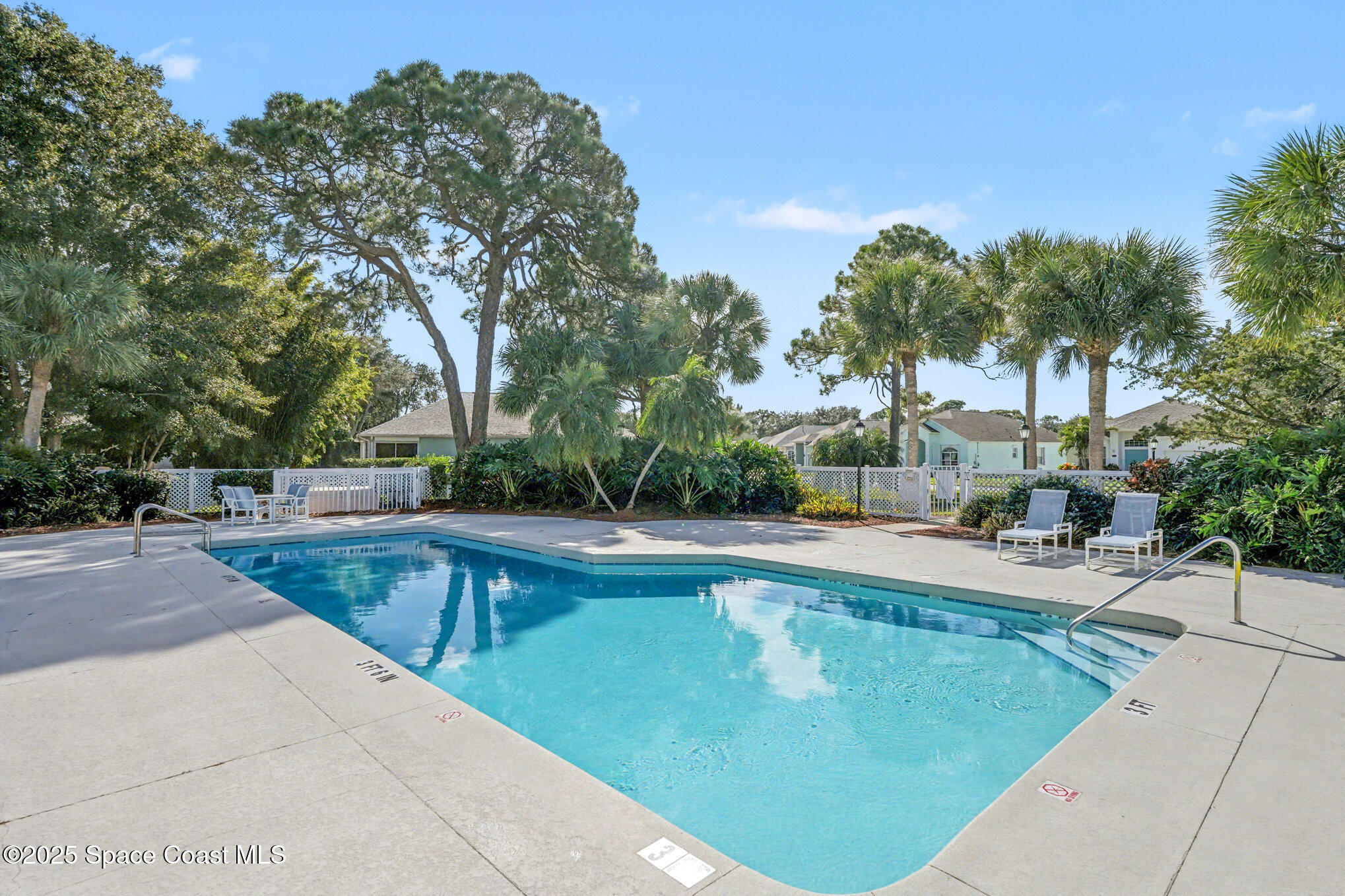 904 Maplewood Court Property Photo 17