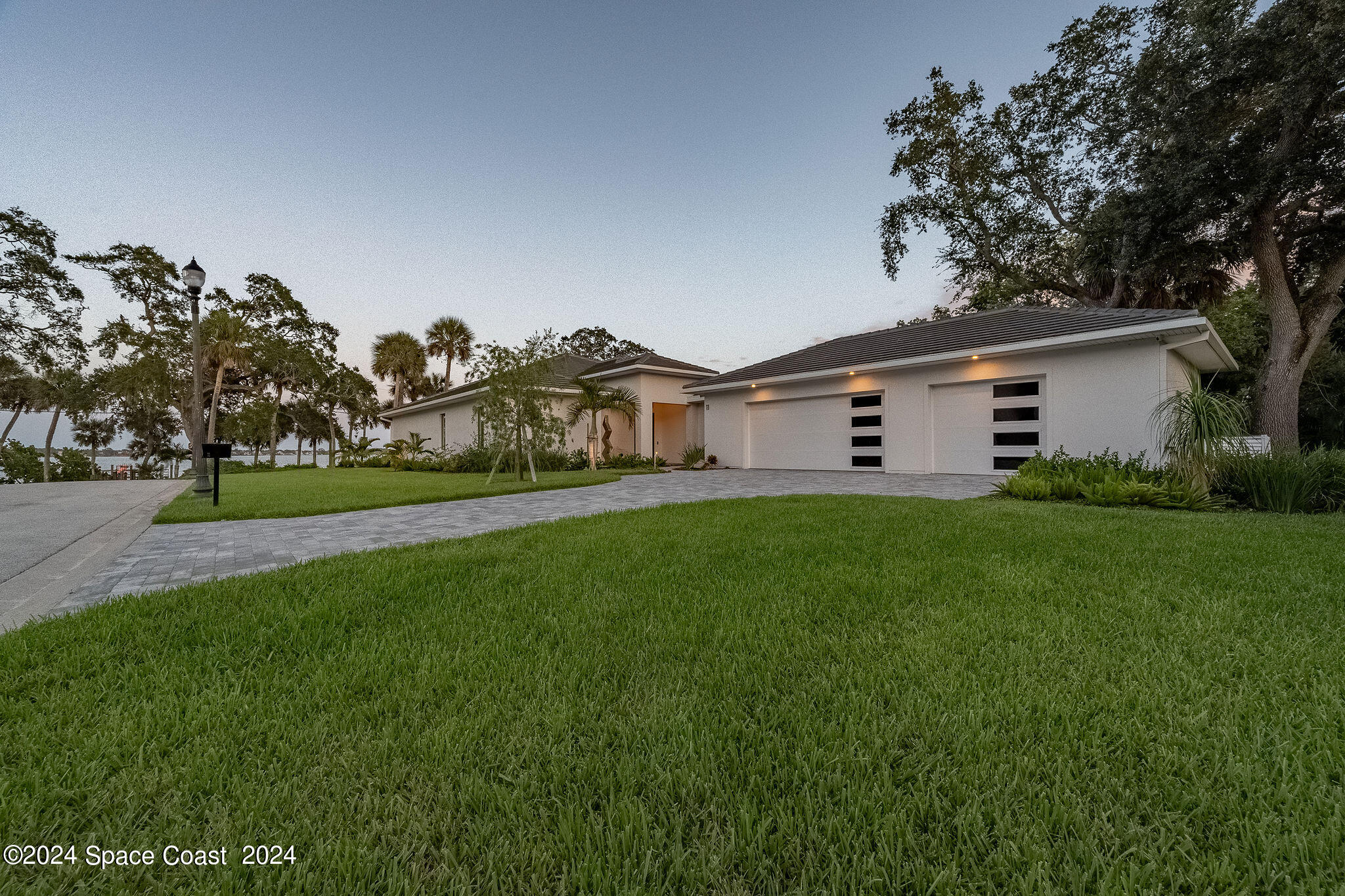 11 Bayshore Court Property Photo 88