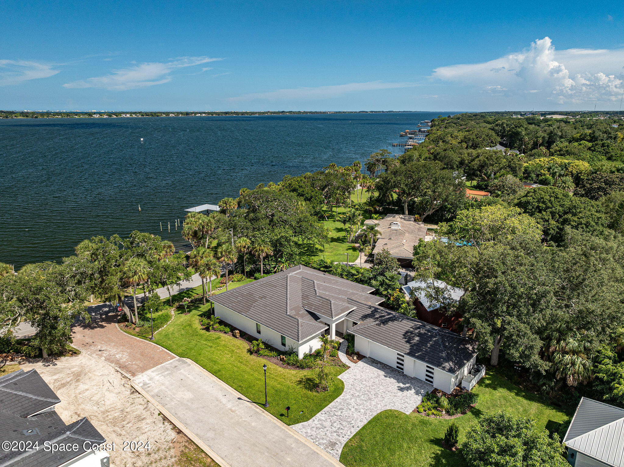 11 Bayshore Court Property Photo 101