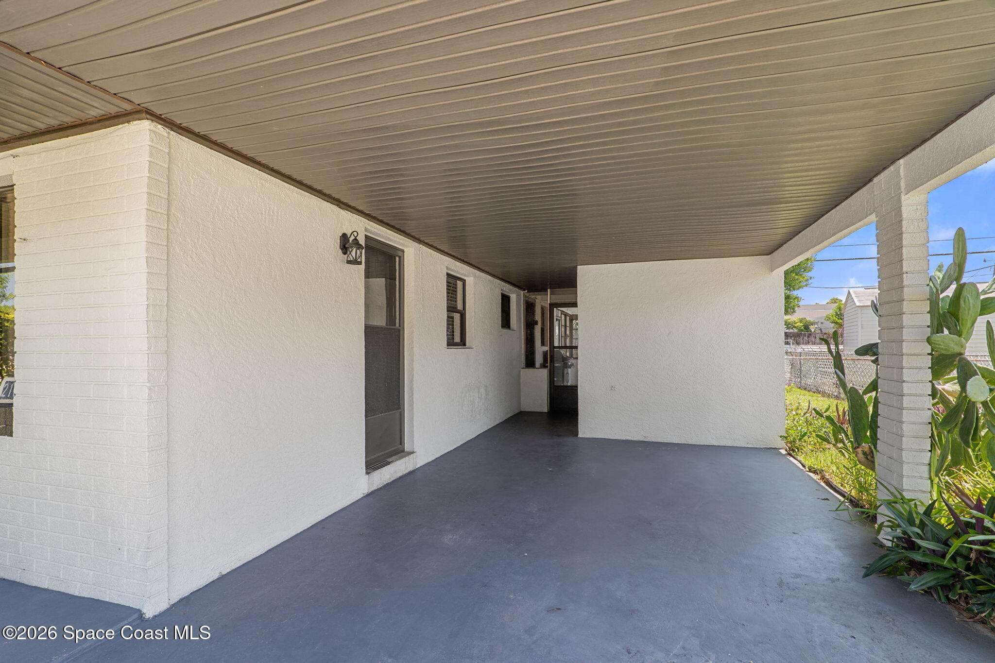 2189 Smathers Circle S Property Photo 2