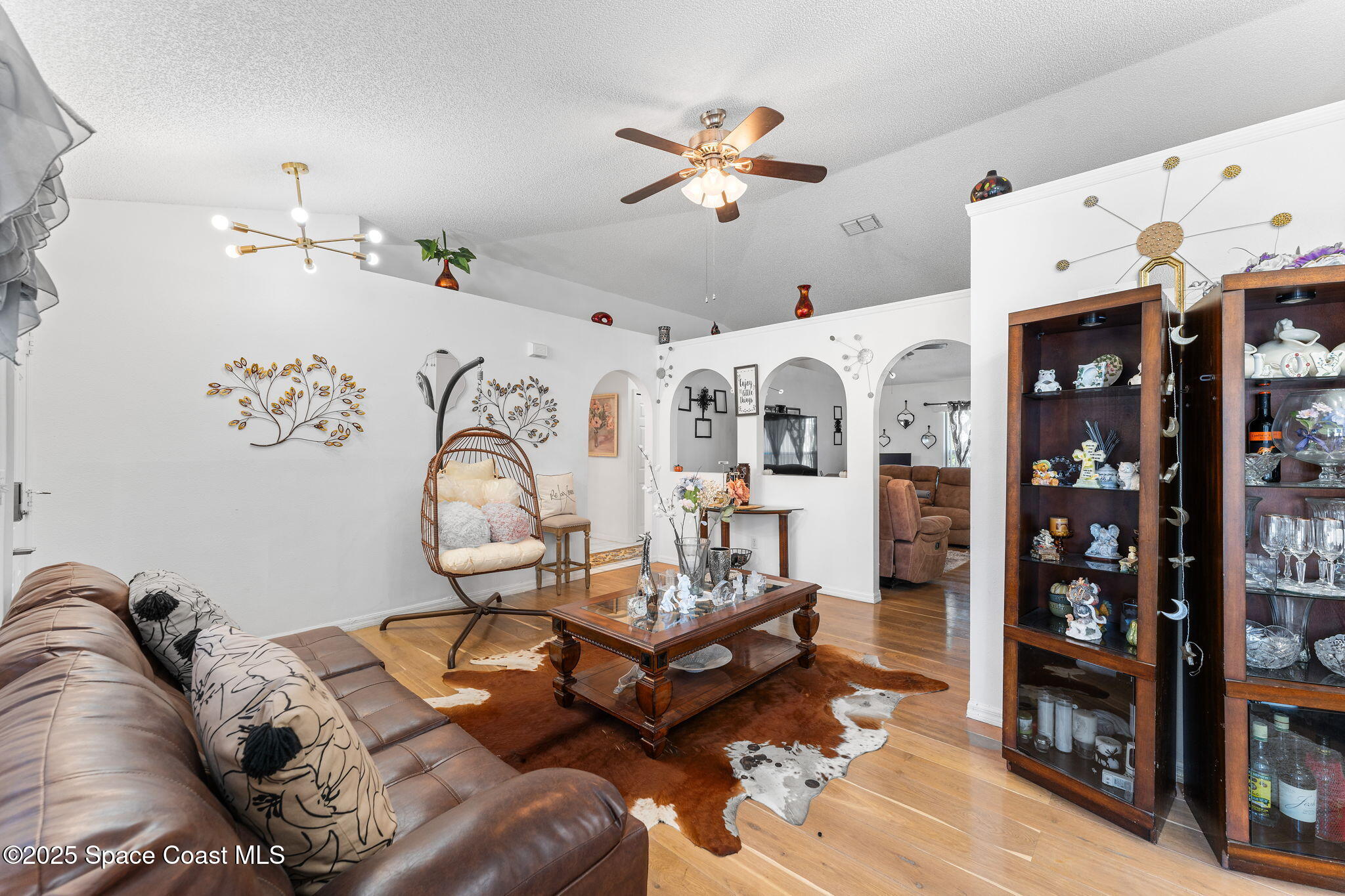 398 Taunton Road Sw Property Photo 5
