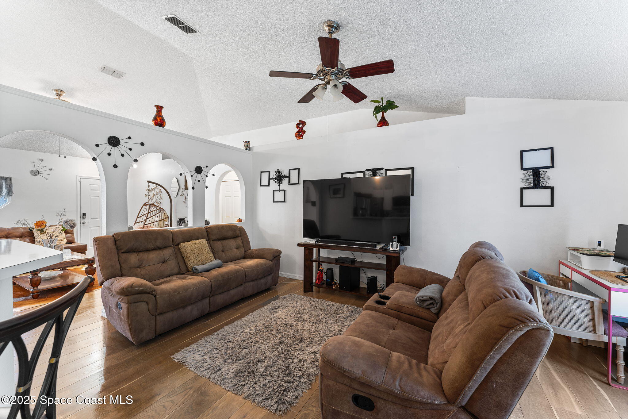 398 Taunton Road Sw Property Photo 13