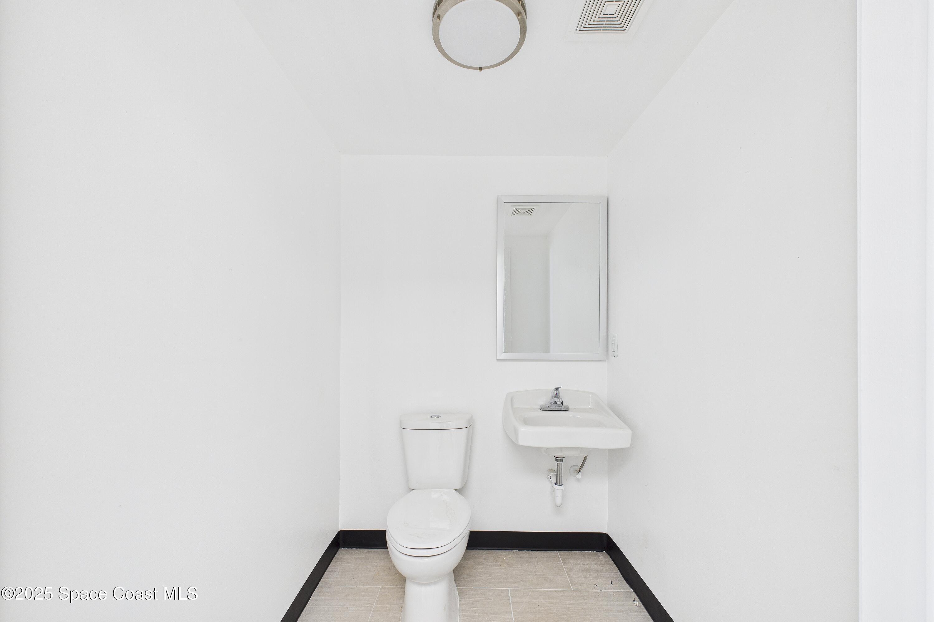 1682 N Harbor City Boulevard 102 Property Photo 6