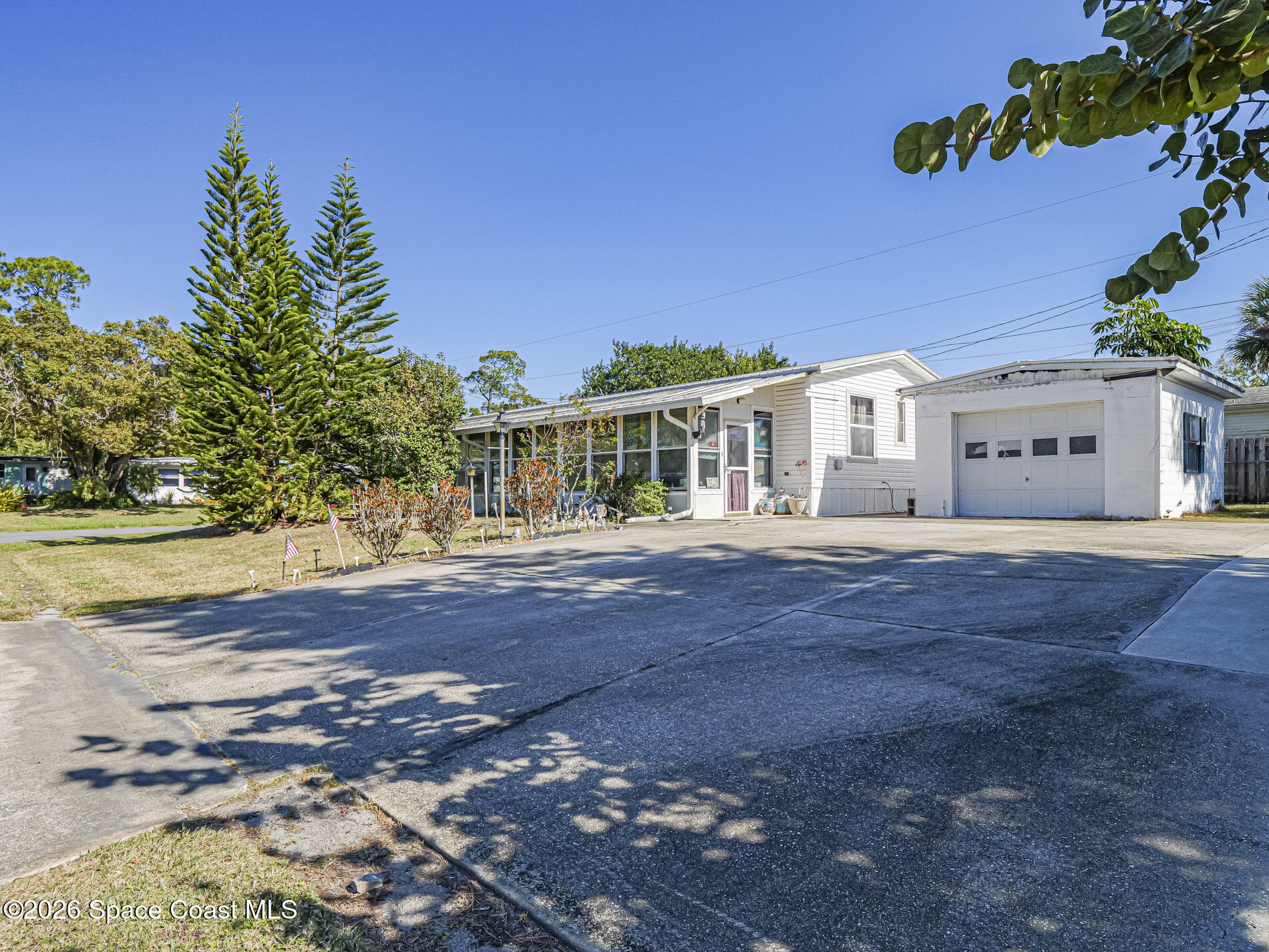 37 Sapphire Street Property Photo 5