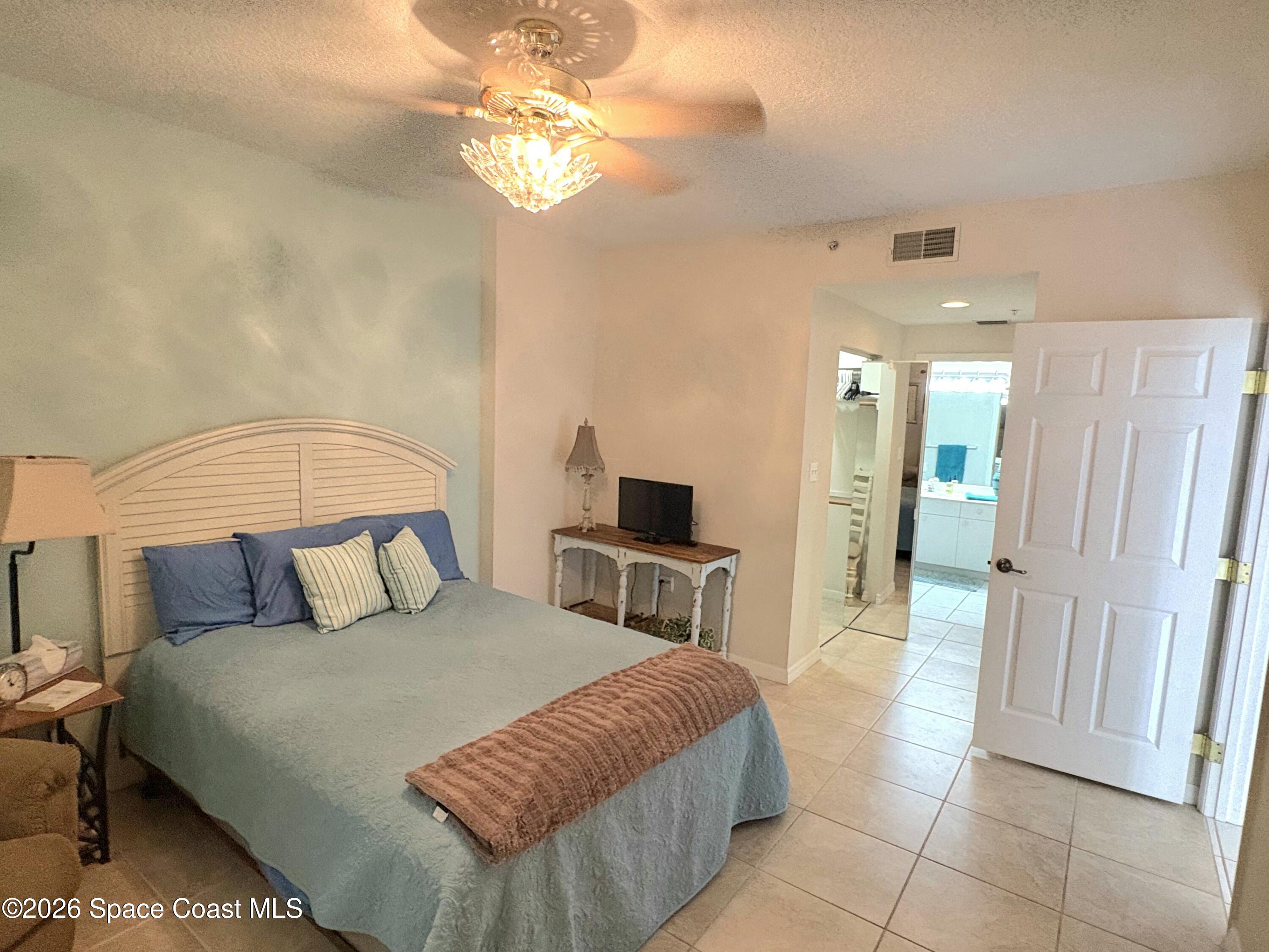 604 Shorewood Drive B503 Property Photo 18