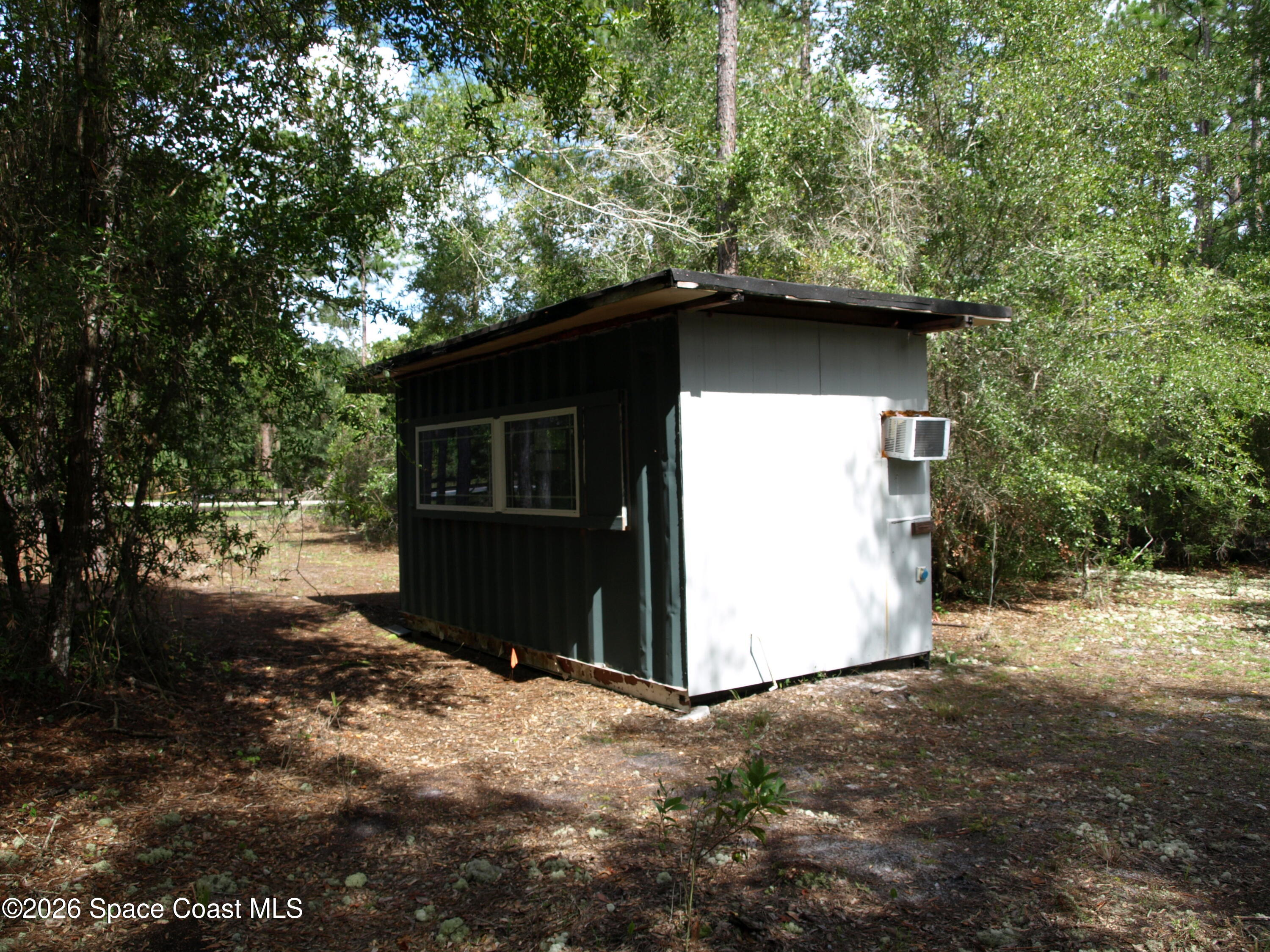 181 Lakeway Drive Property Photo 8