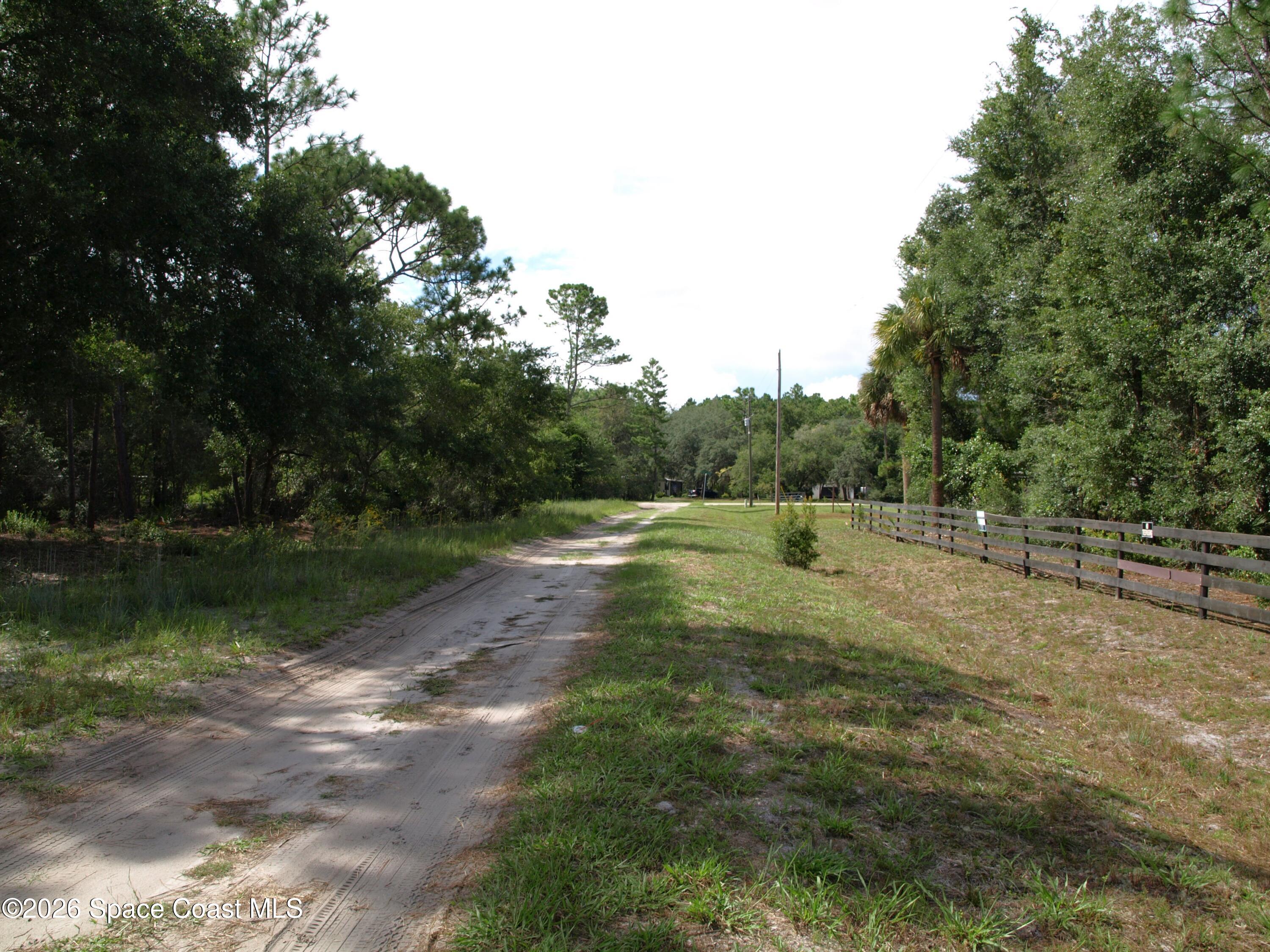 181 Lakeway Drive Property Photo 11