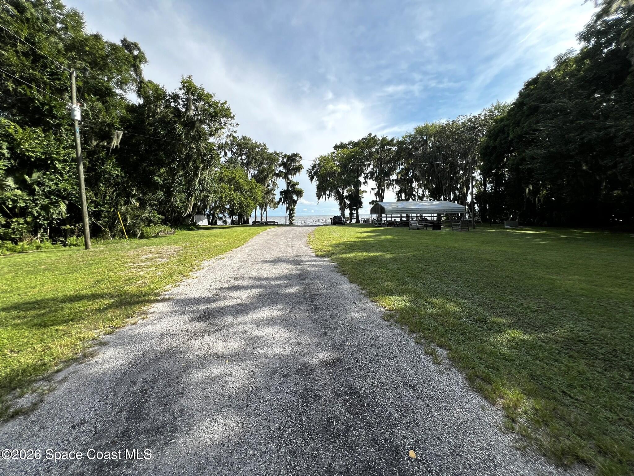 181 Lakeway Drive Property Photo 21