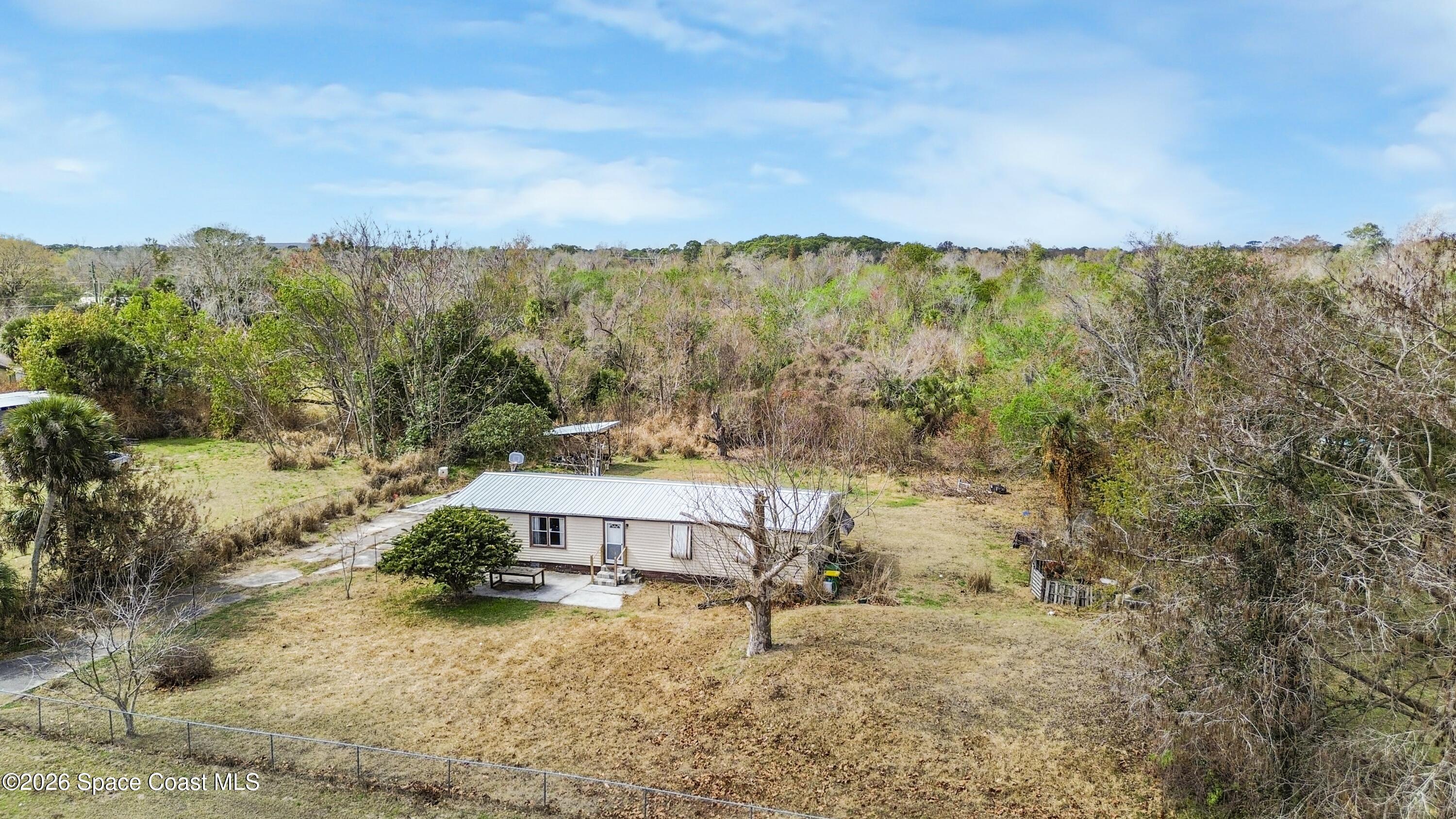 4025 Hess Avenue Property Photo 1