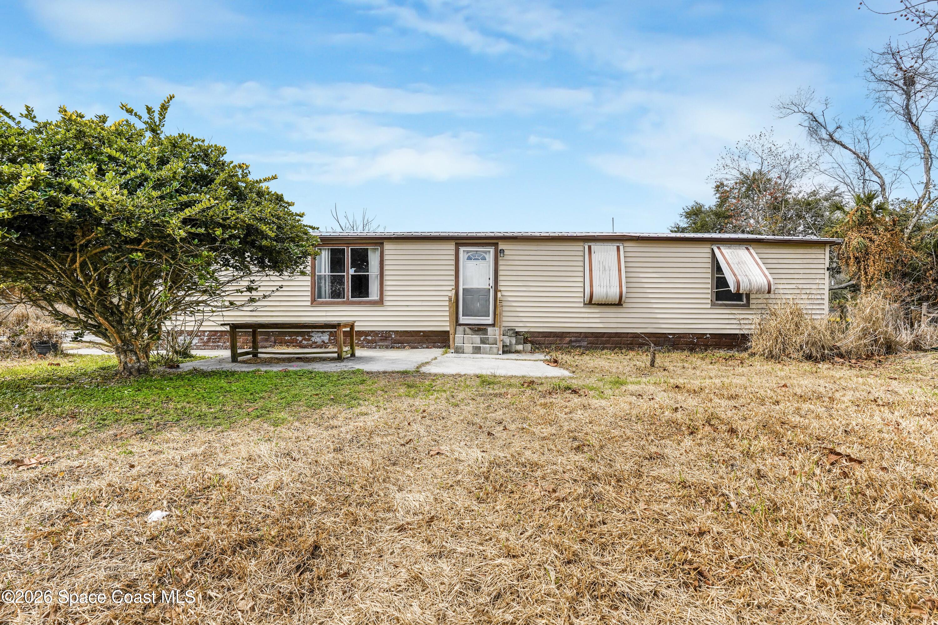 4025 Hess Avenue Property Photo 2