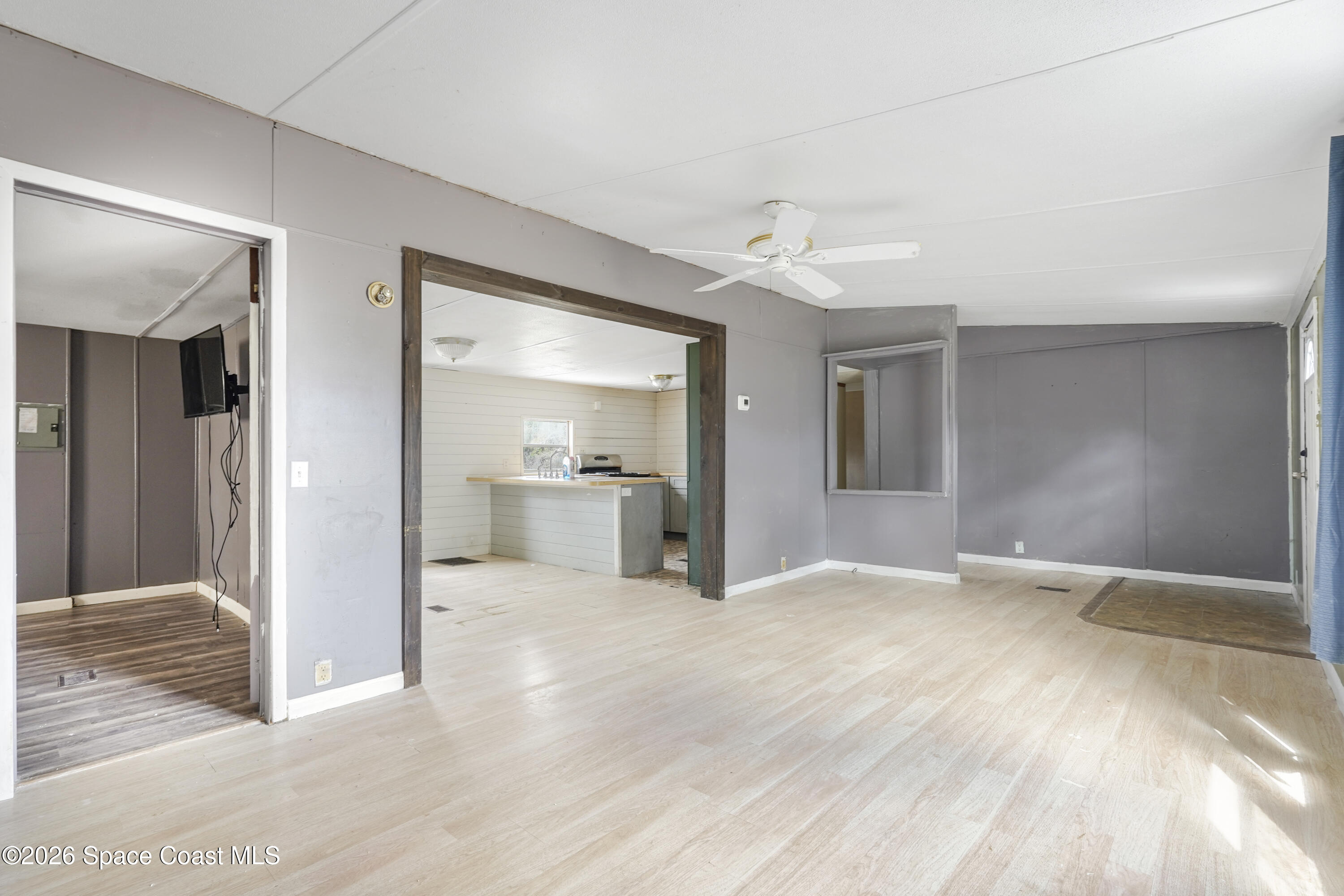 4025 Hess Avenue Property Photo 5