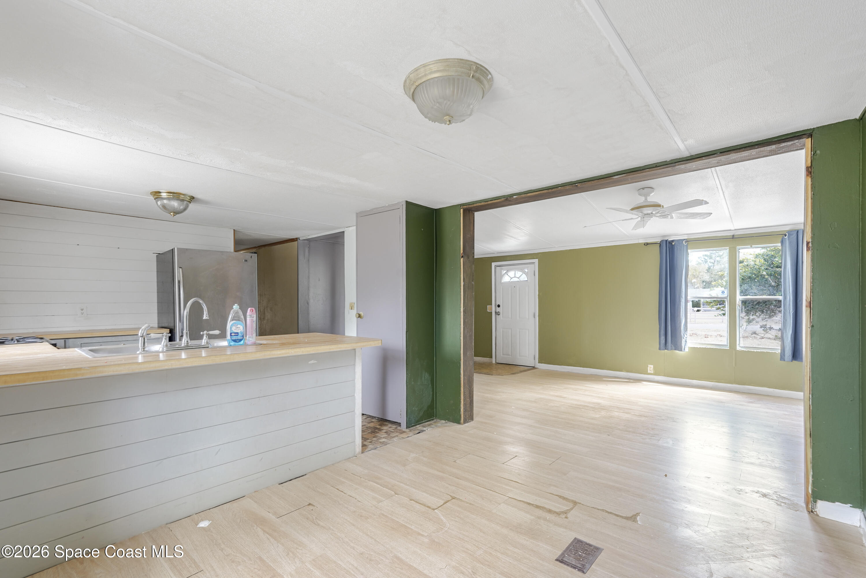 4025 Hess Avenue Property Photo 8