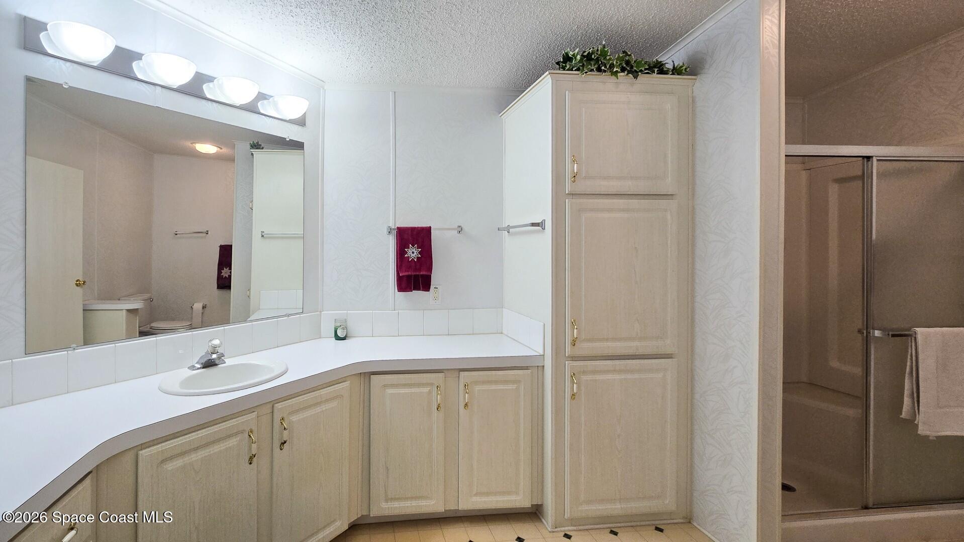 306 Buttonwood Court Property Photo 22
