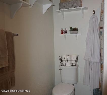 1833 Oakwood Trail Property Photo 7