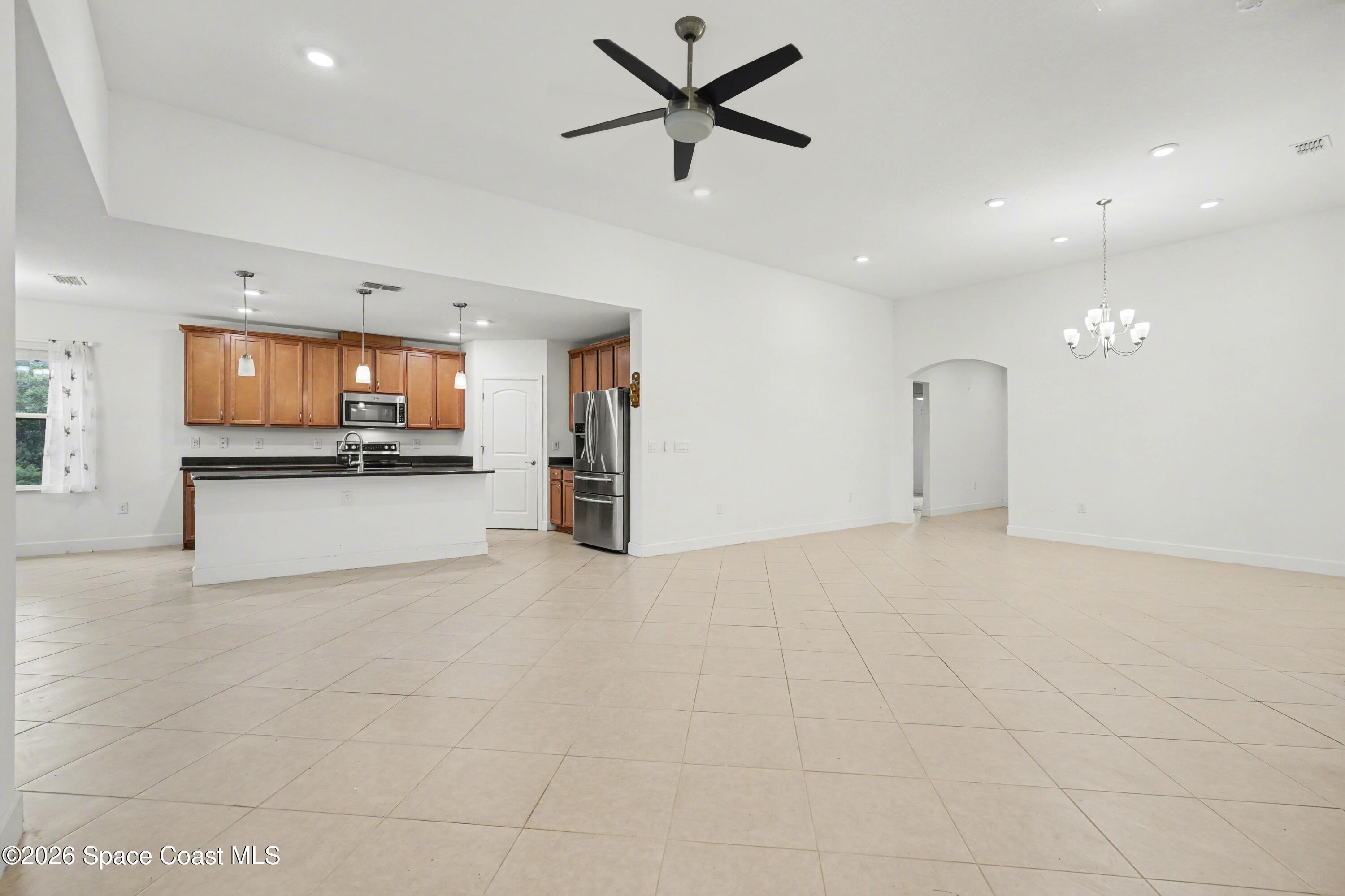 1706 Elmhurst Circle Se Property Photo 12