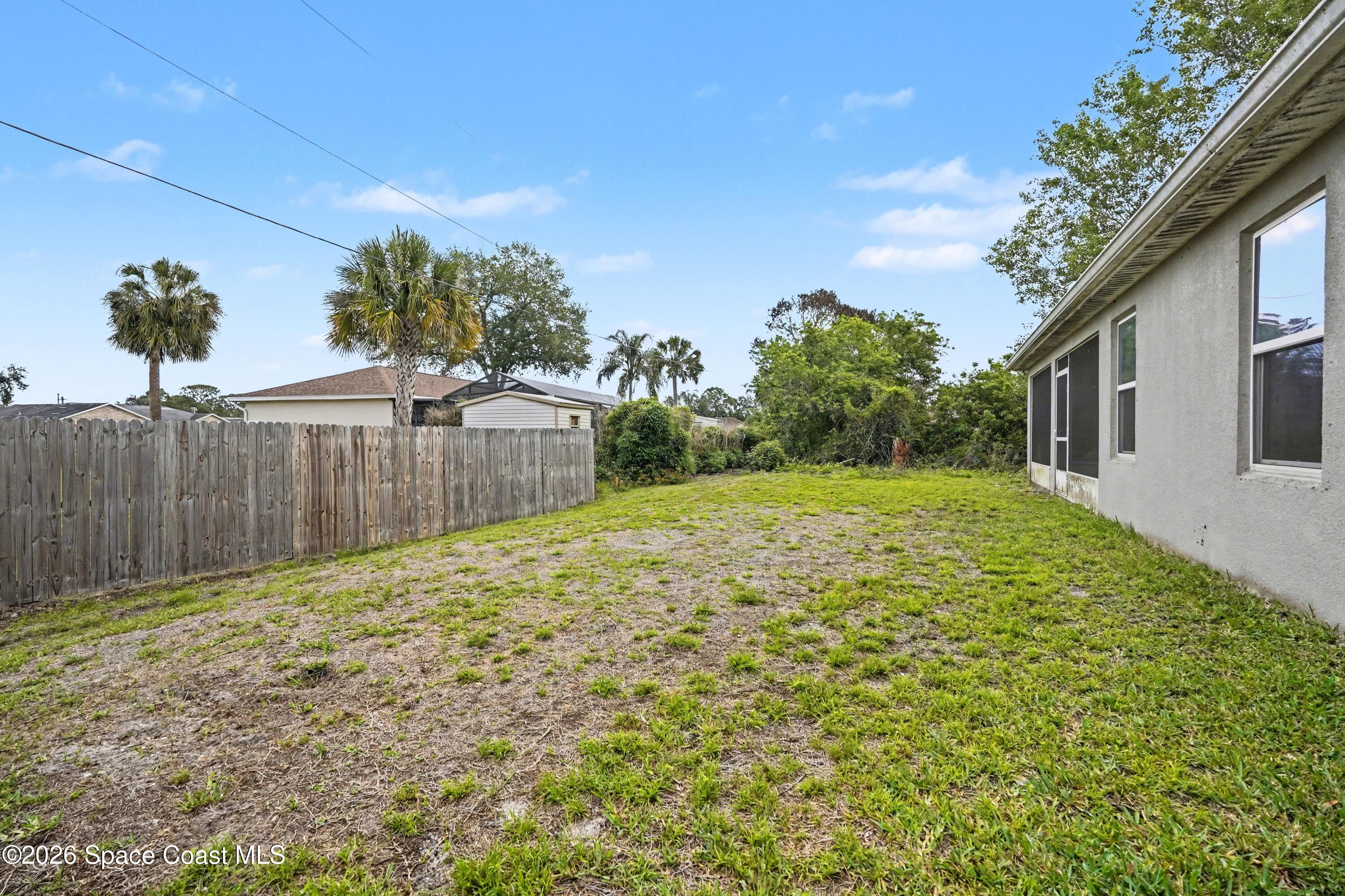 1706 Elmhurst Circle Se Property Photo 13