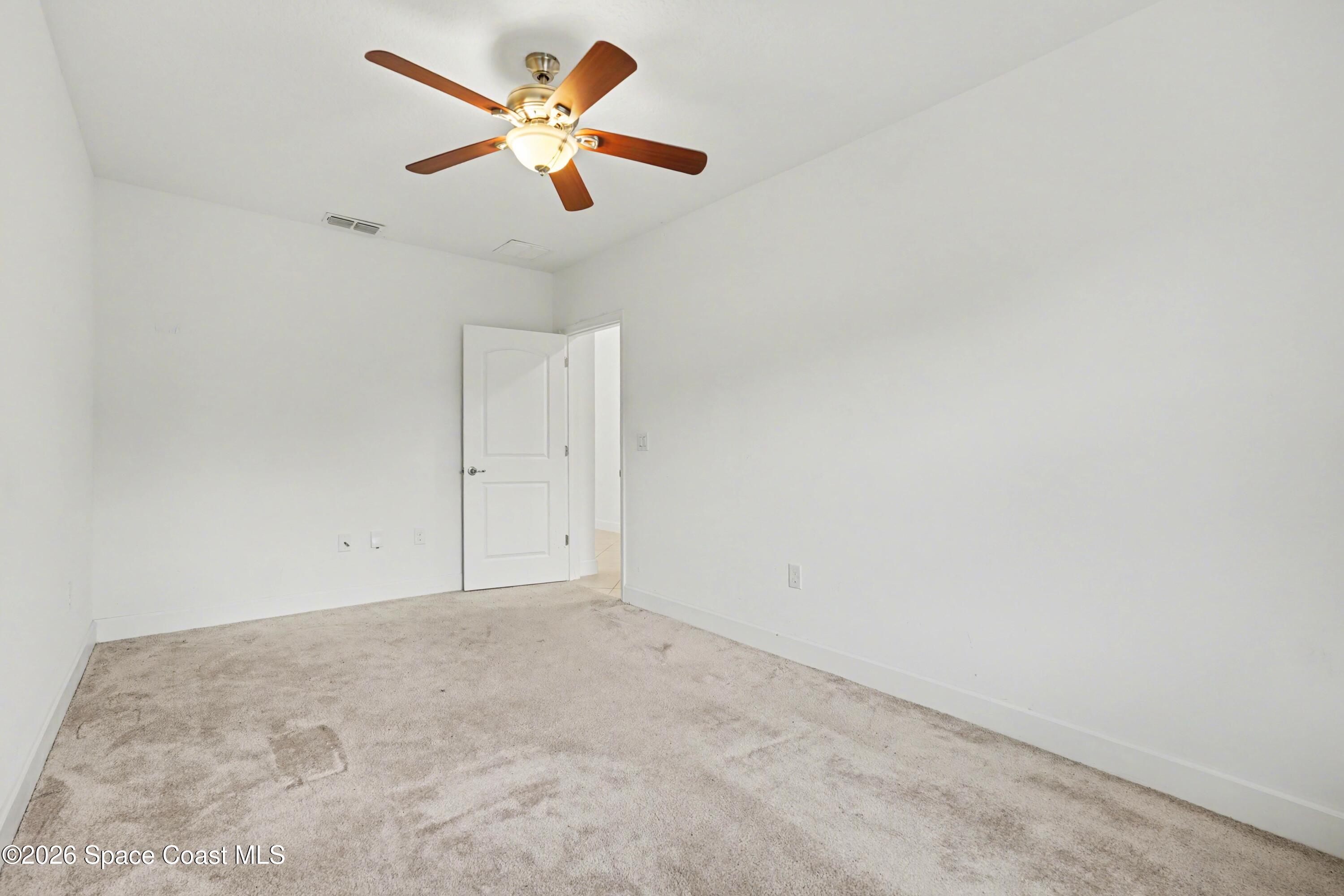 1706 Elmhurst Circle Se Property Photo 23