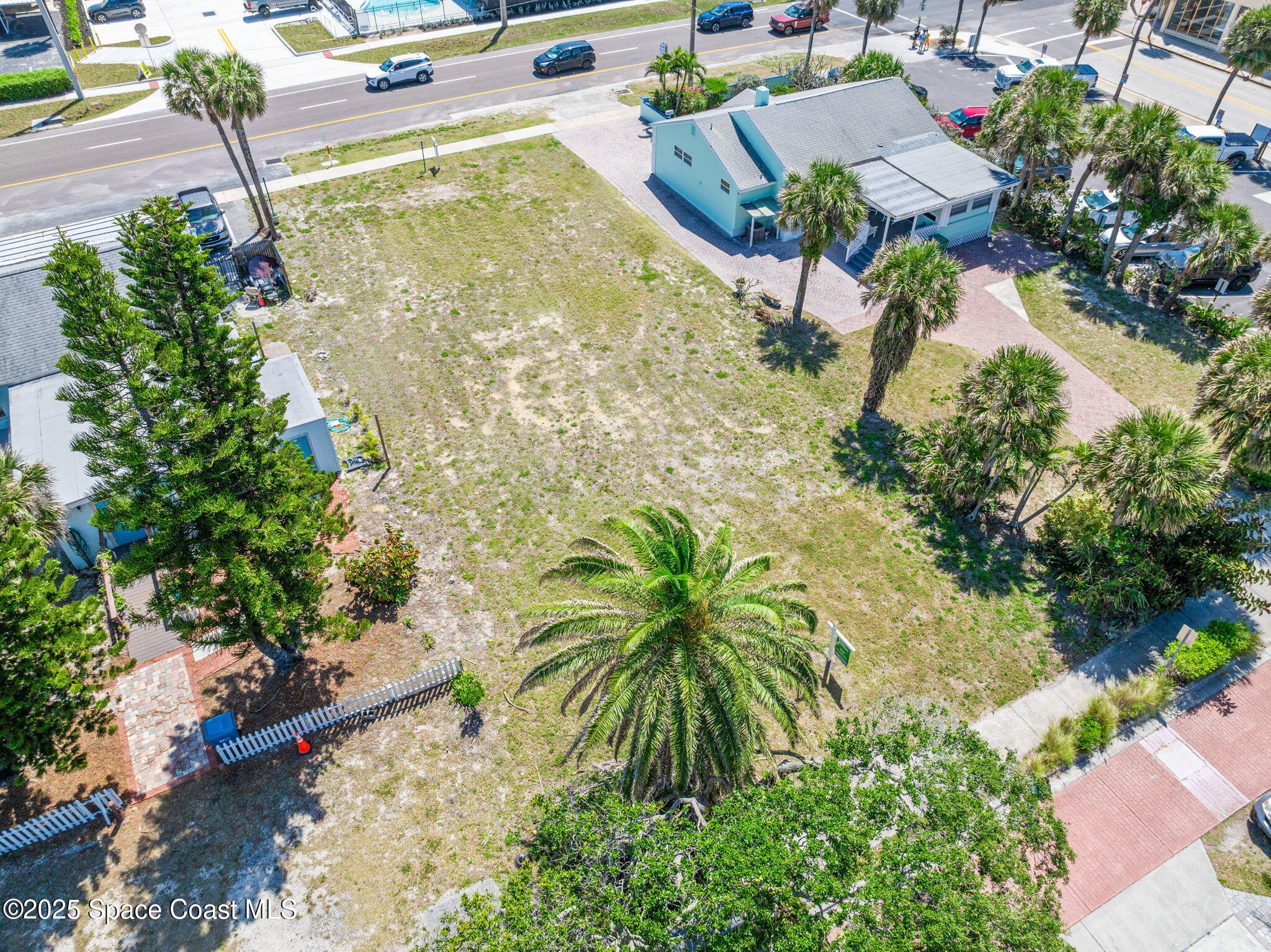 118 N Atlantic Avenue Property Photo 4
