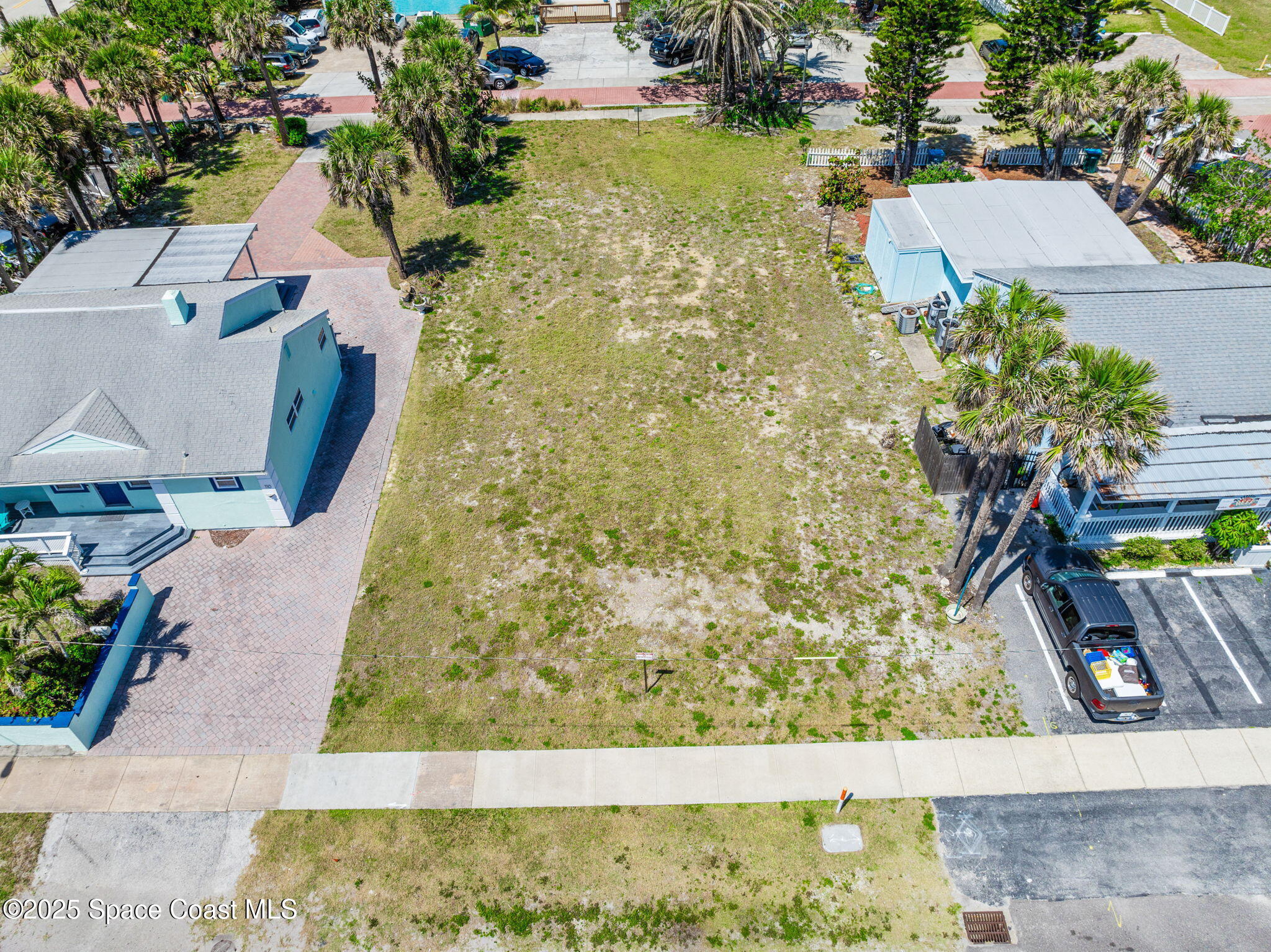 118 N Atlantic Avenue Property Photo 9
