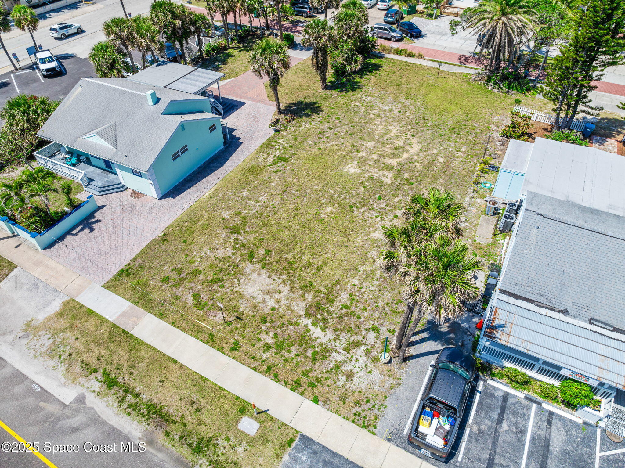 118 N Atlantic Avenue Property Photo 10