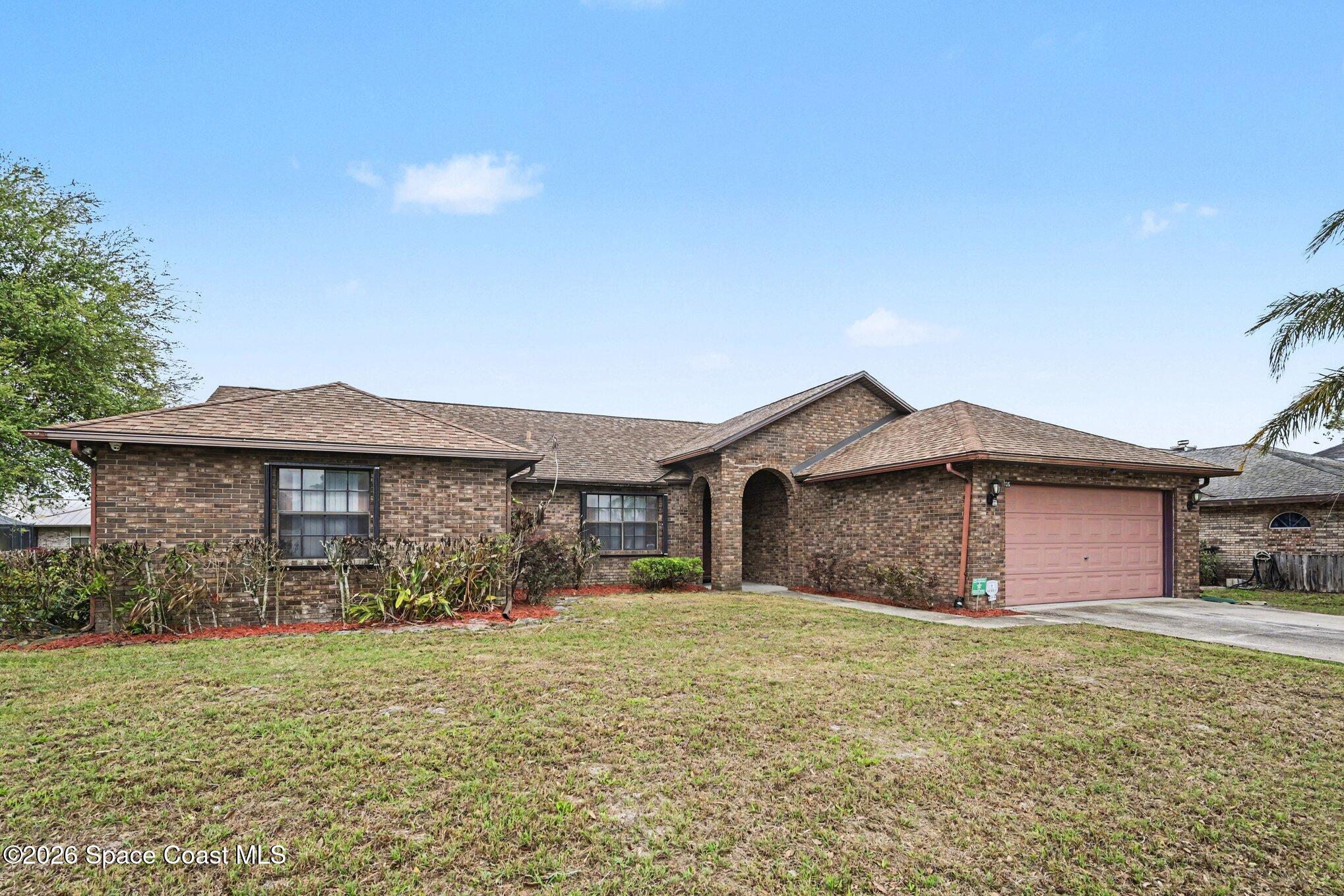 936 Hattaras Terrace Se Property Photo 4