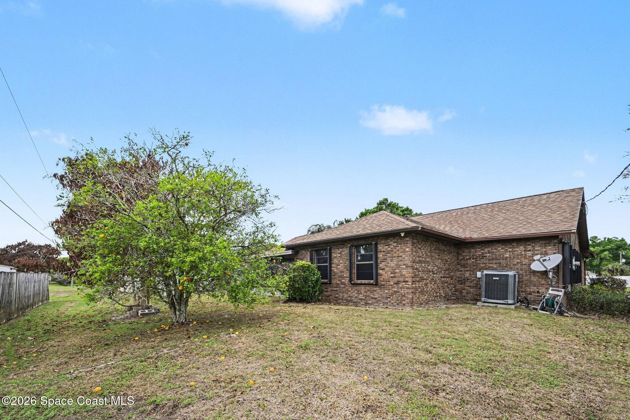 936 Hattaras Terrace Se Property Photo 25