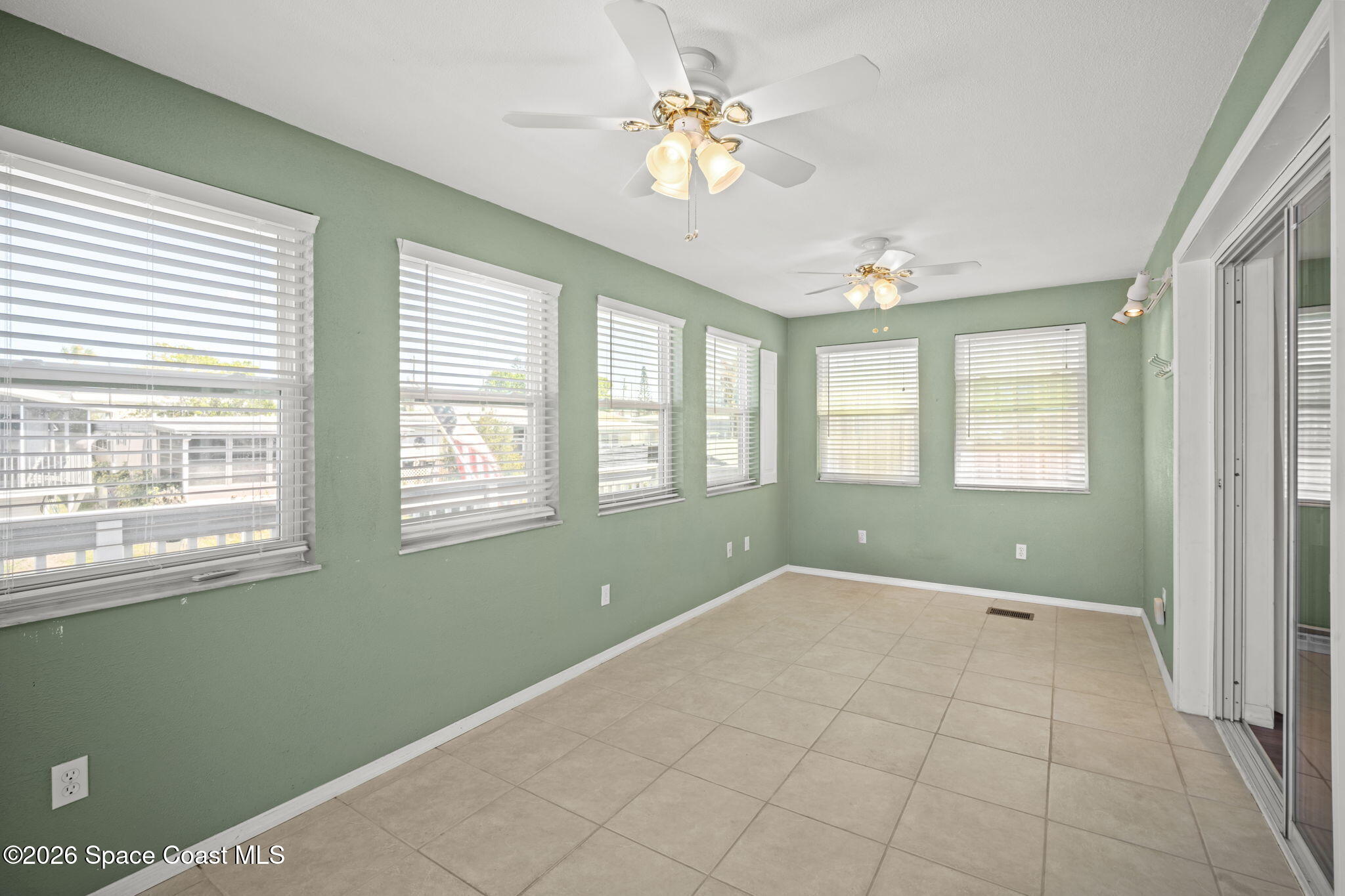2966 Indian River Drive Ne Property Photo 21