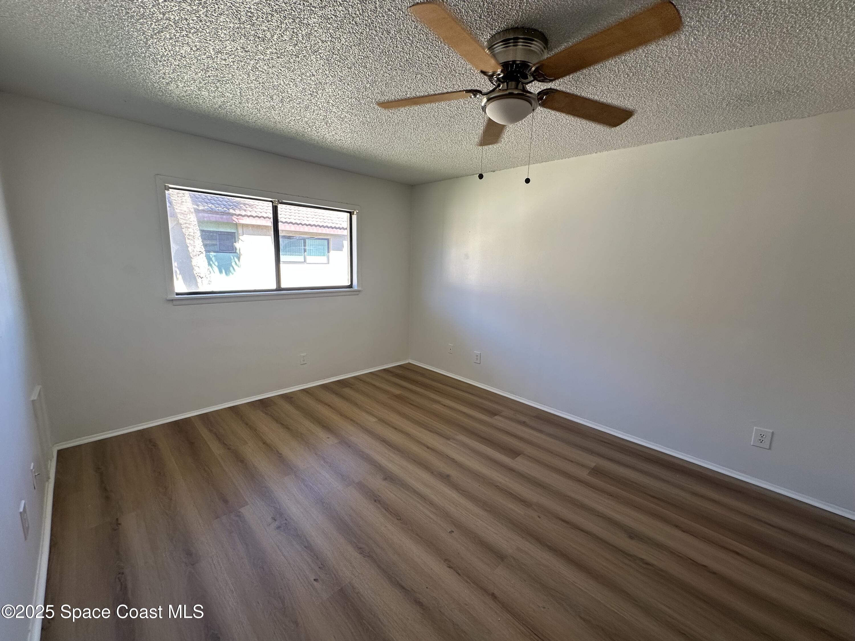 1145 N Shannon Avenue 16 Property Photo 8