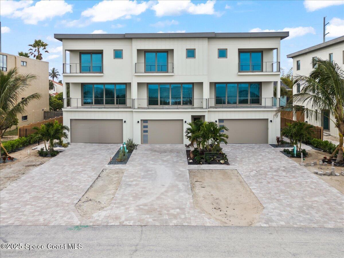 1012 Wave Crest Avenue Property Photo 3