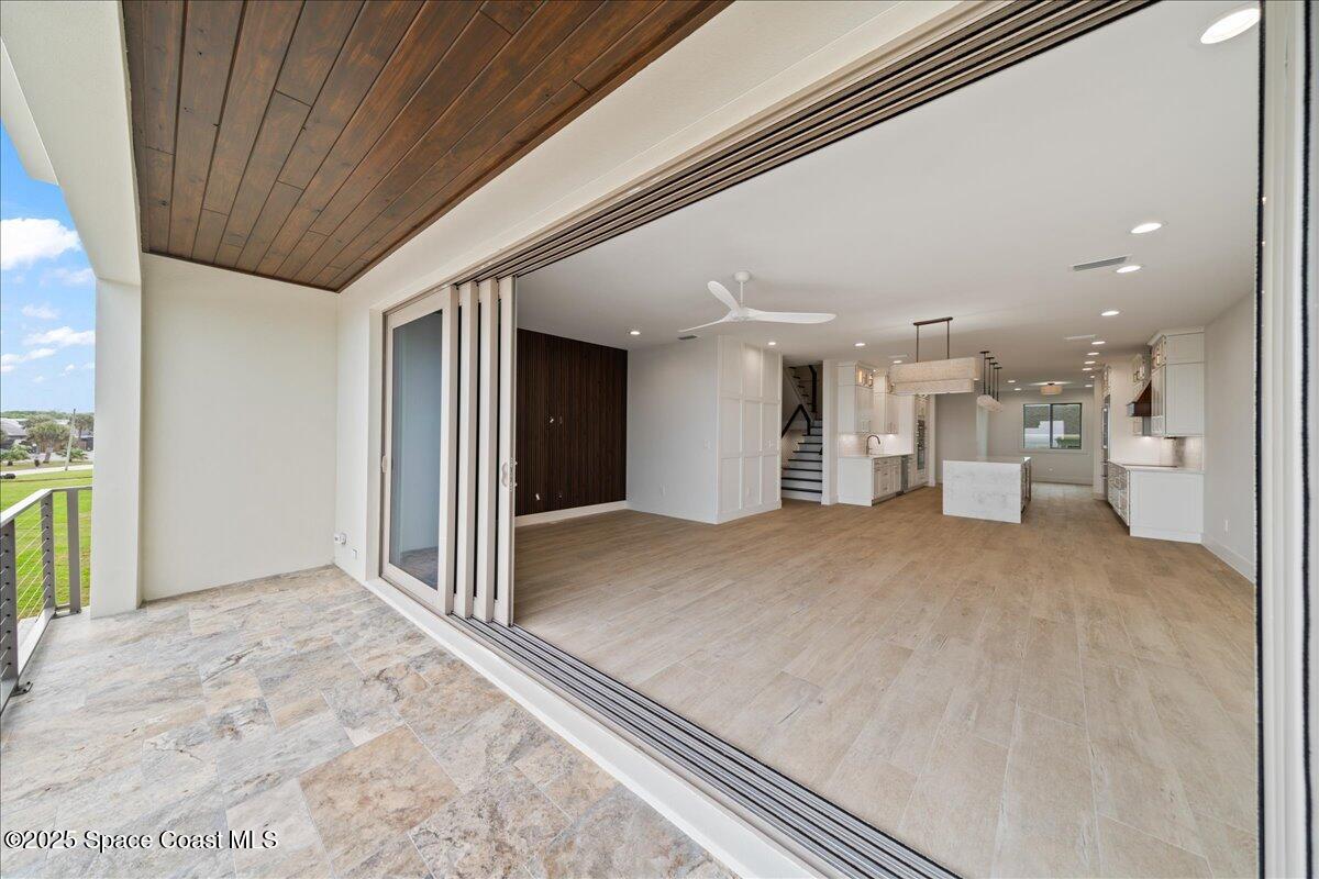 1012 Wave Crest Avenue Property Photo 12