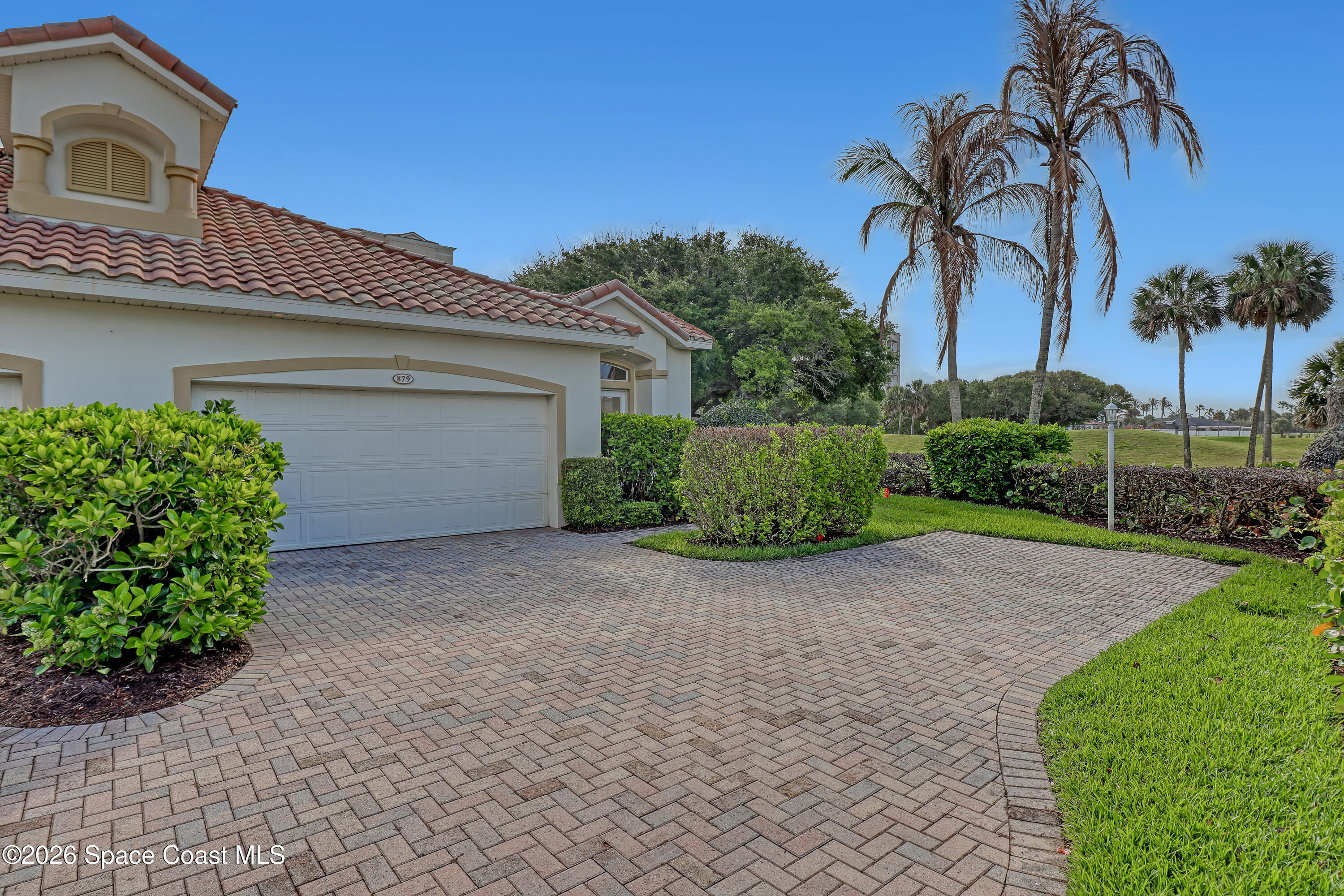 879 Aquarina Boulevard Property Photo 3
