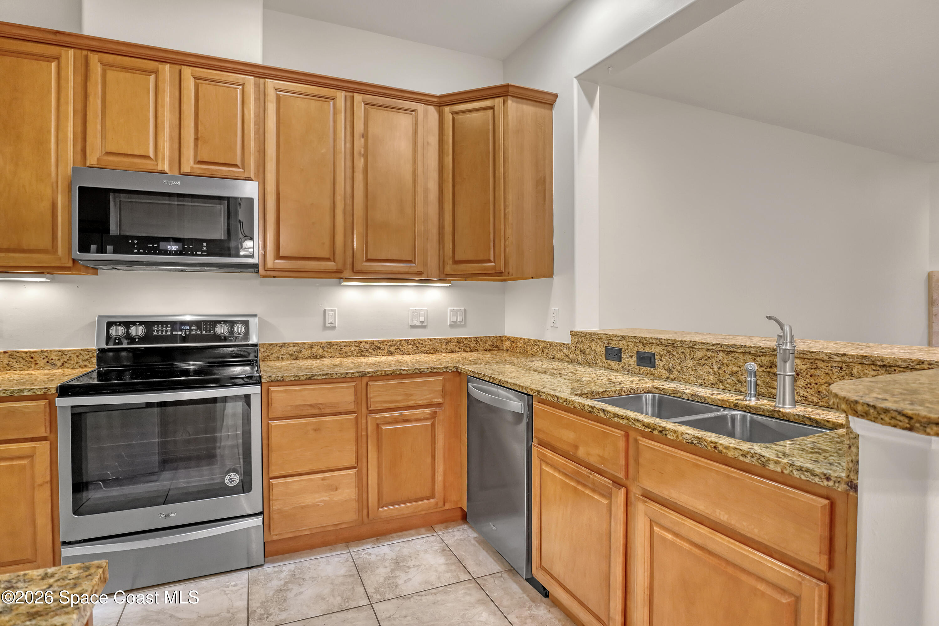 879 Aquarina Boulevard Property Photo 17
