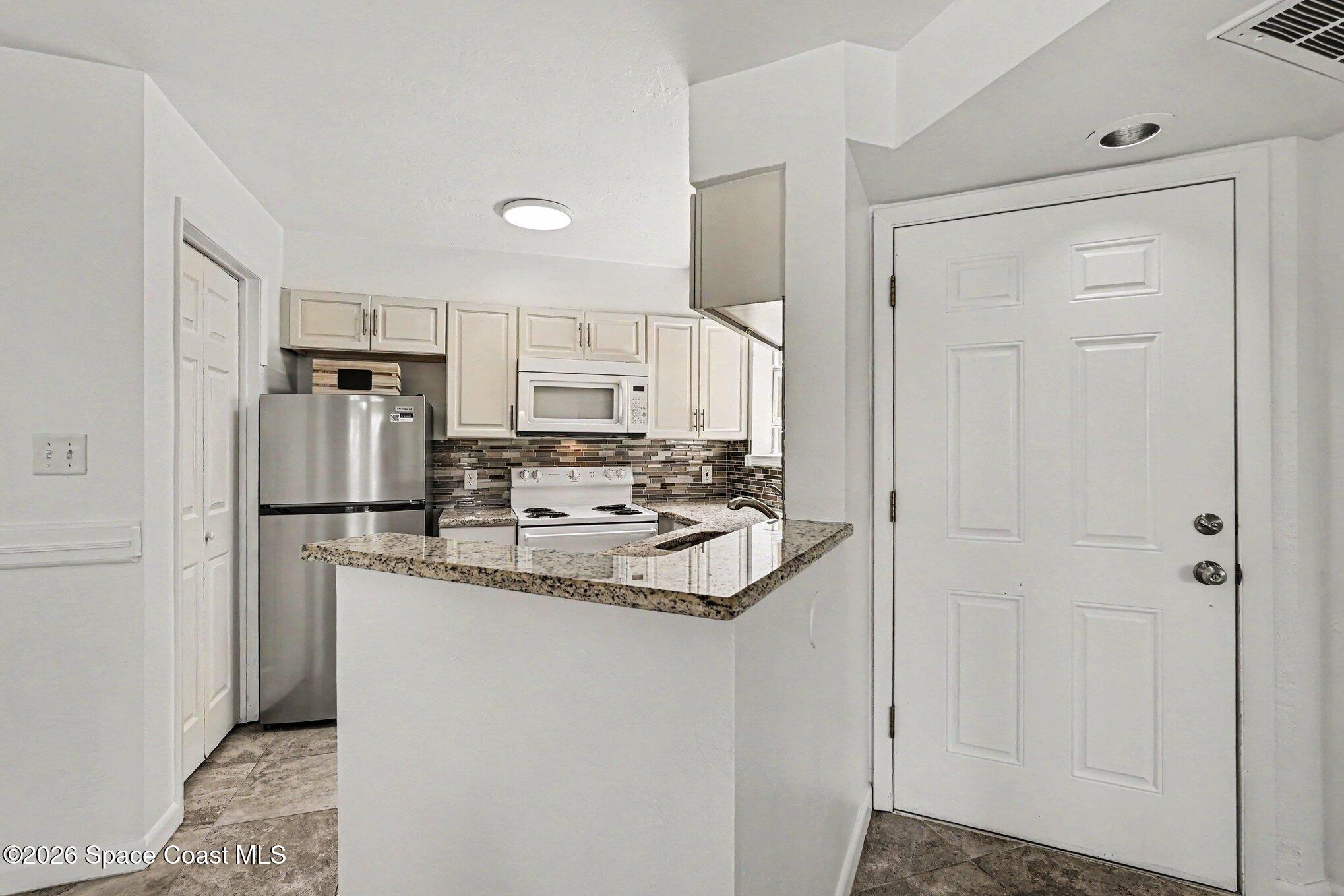 1801 Island Club Drive 577 Property Photo 6