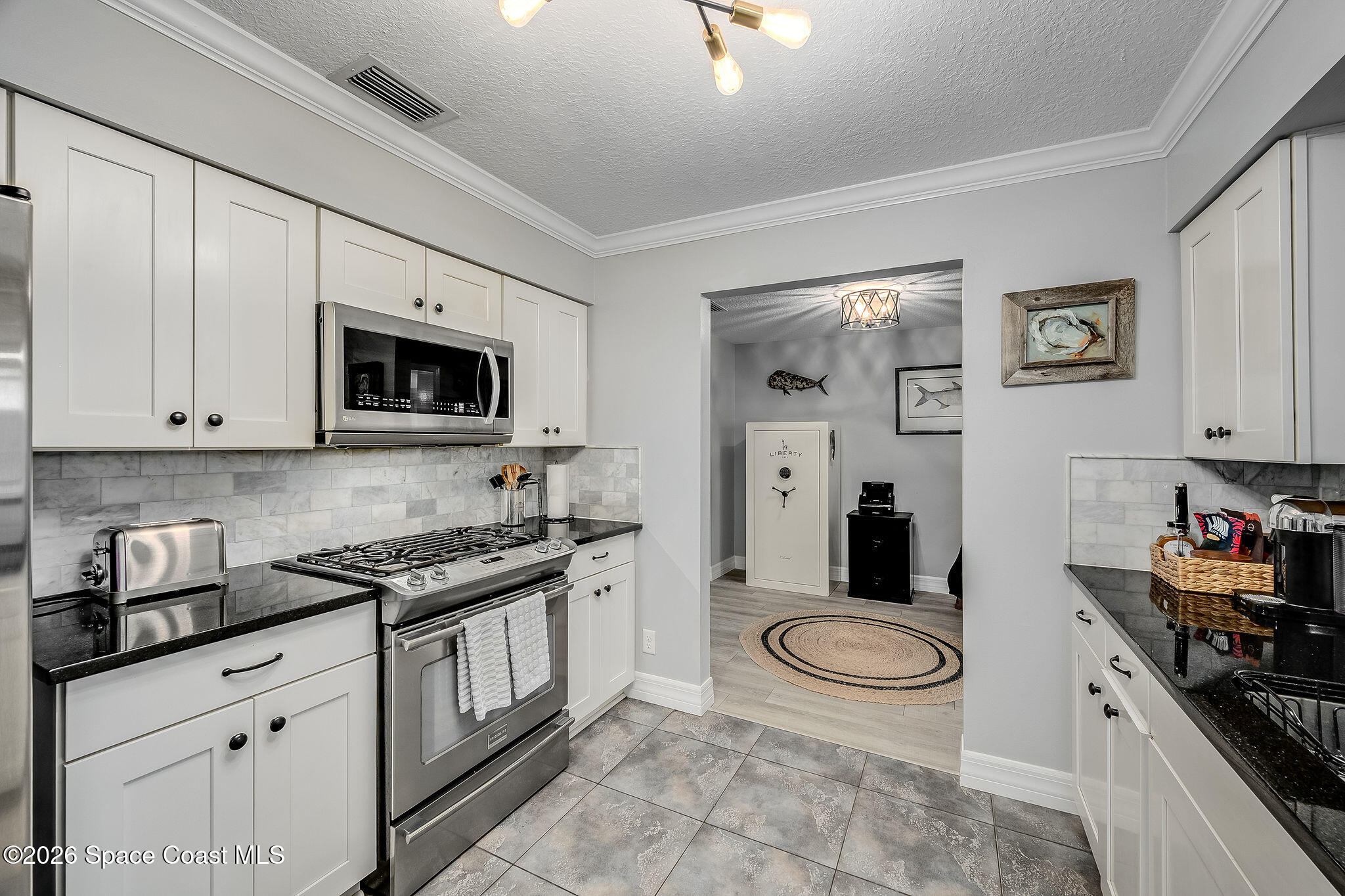 105 Briarwood Lane Property Photo 13