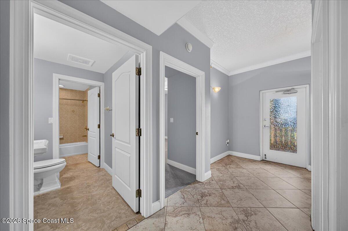 4955 Dixie Highway Ne 604 Property Photo 6