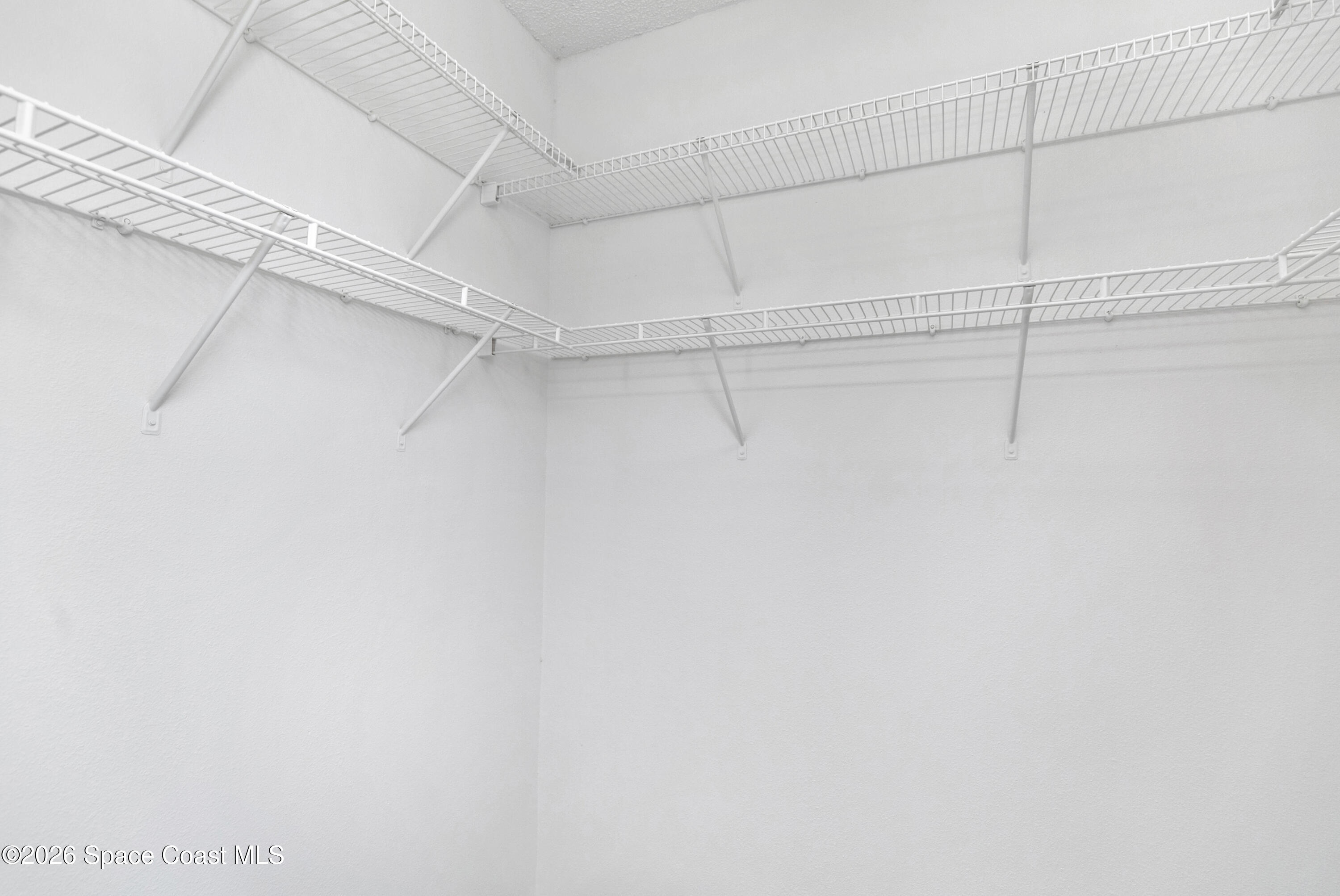 855 Sandhurst Court Property Photo 13