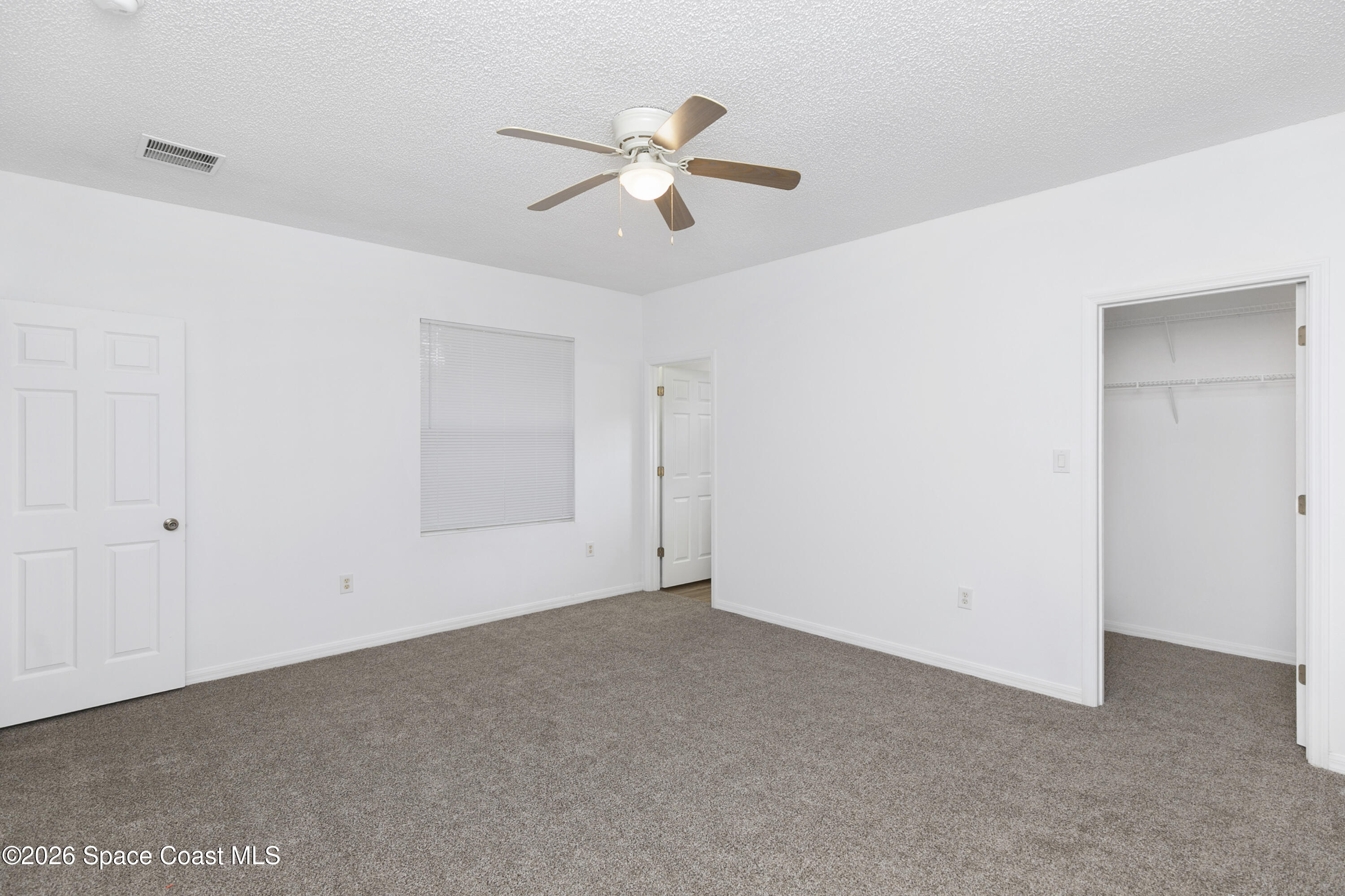 855 Sandhurst Court Property Photo 14