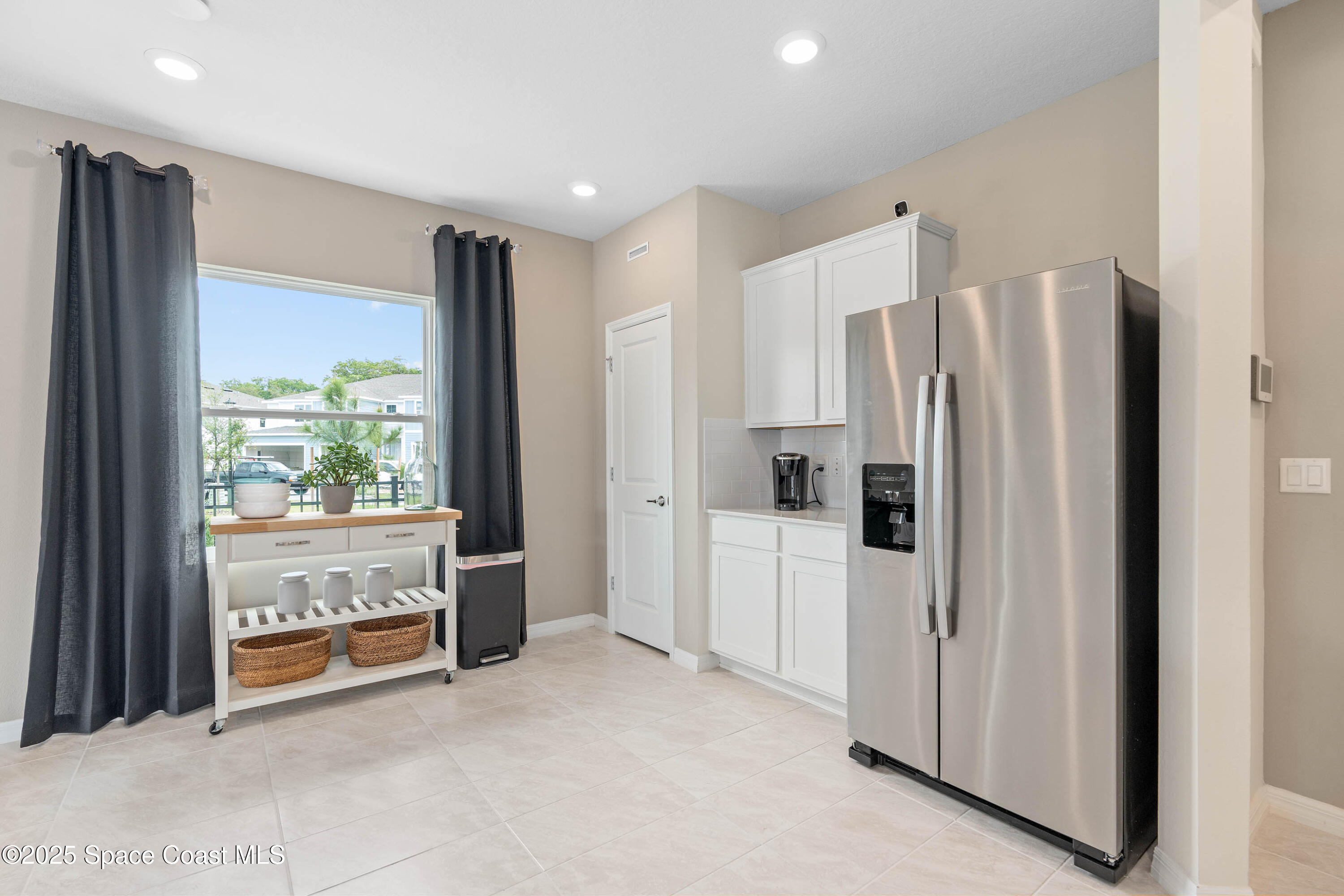 4417 Jetty Lane Ne Property Photo 4