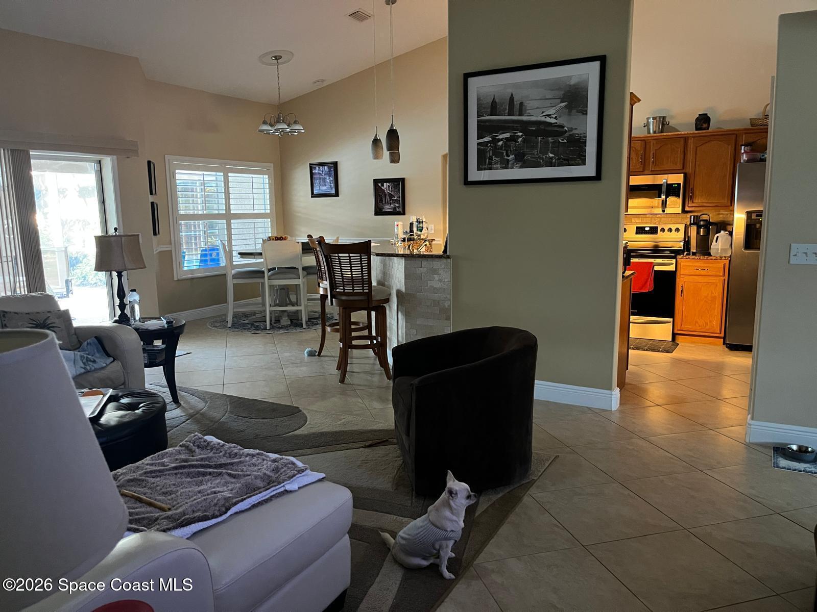 7100 Hacienda Drive Property Photo 6