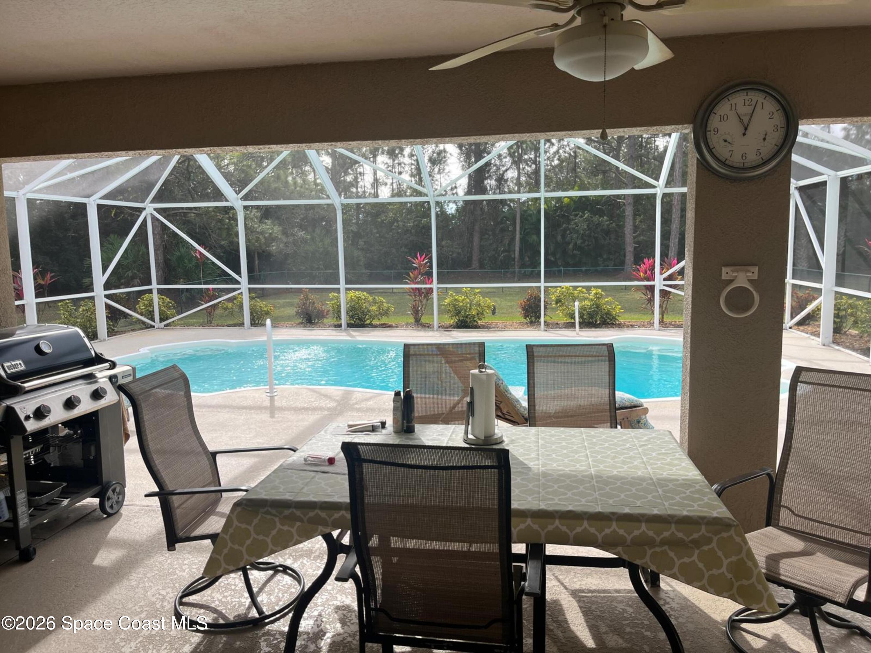 7100 Hacienda Drive Property Photo 10