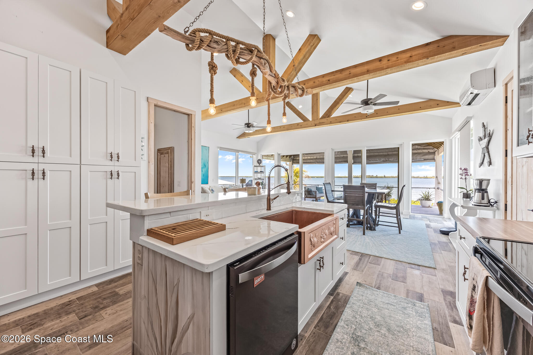 18 Vip Island B Property Photo 14